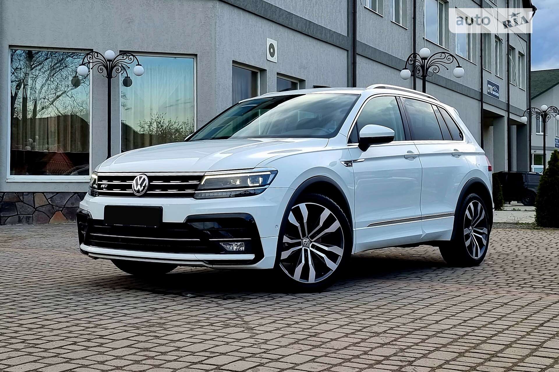 VOLKSWAGEN TIGUAN 2018