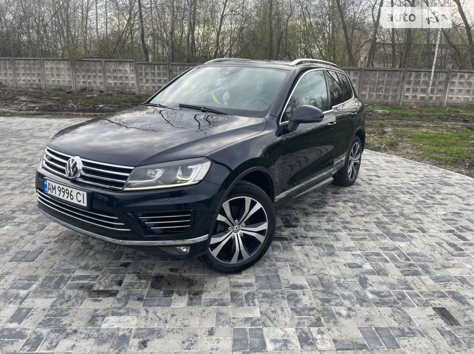 VOLKSWAGEN TOUAREG 2015