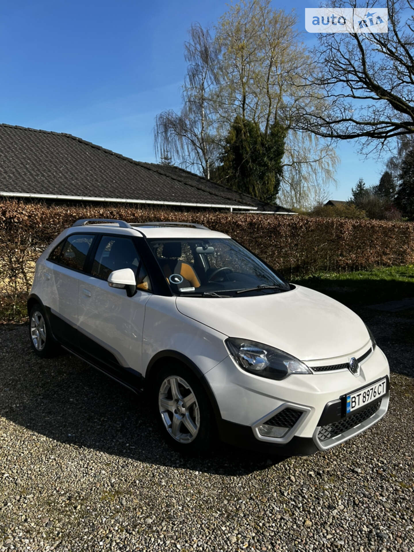 MG 3 Cross 2013