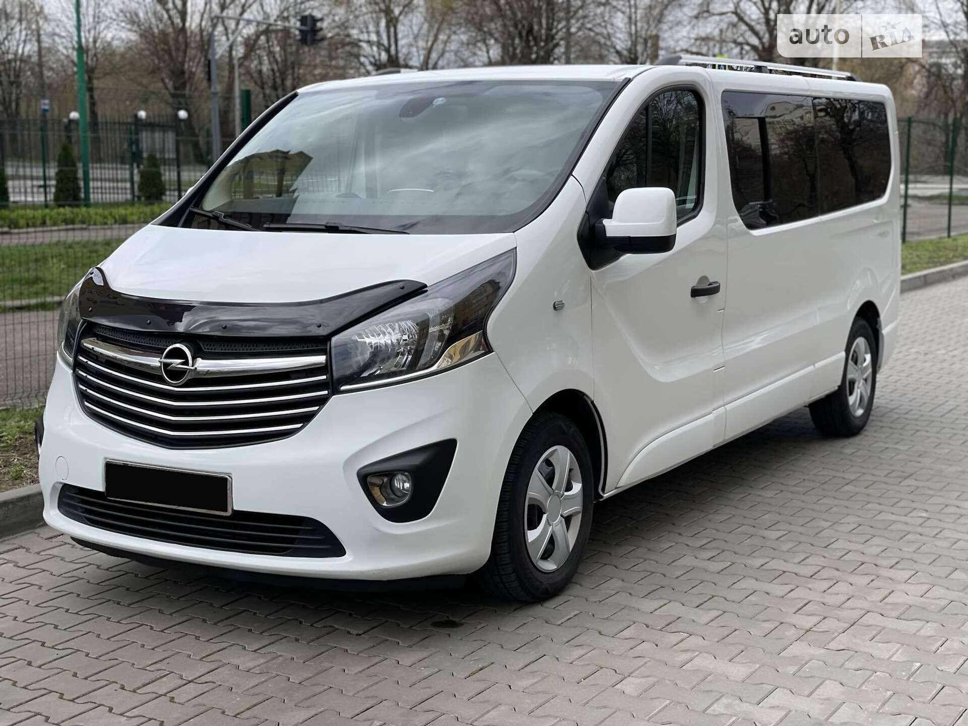 OPEL VIVARO 2017