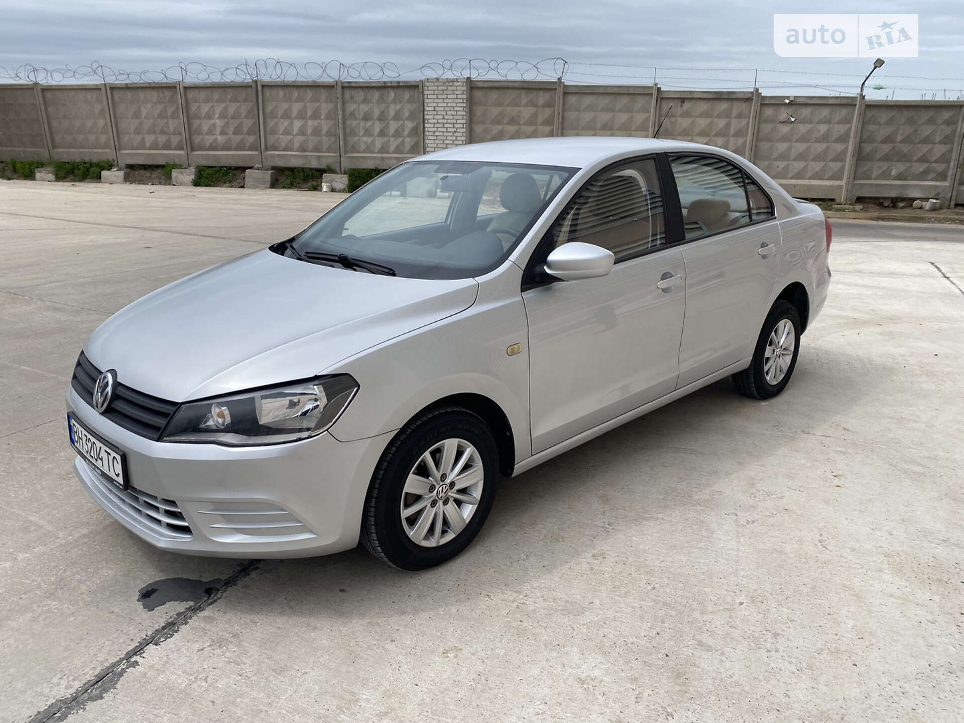VOLKSWAGEN JETTA 2014