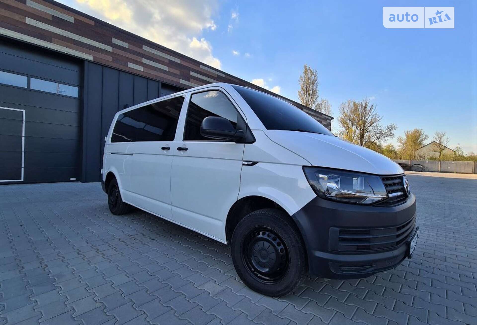 VOLKSWAGEN TRANSPORTER 2016