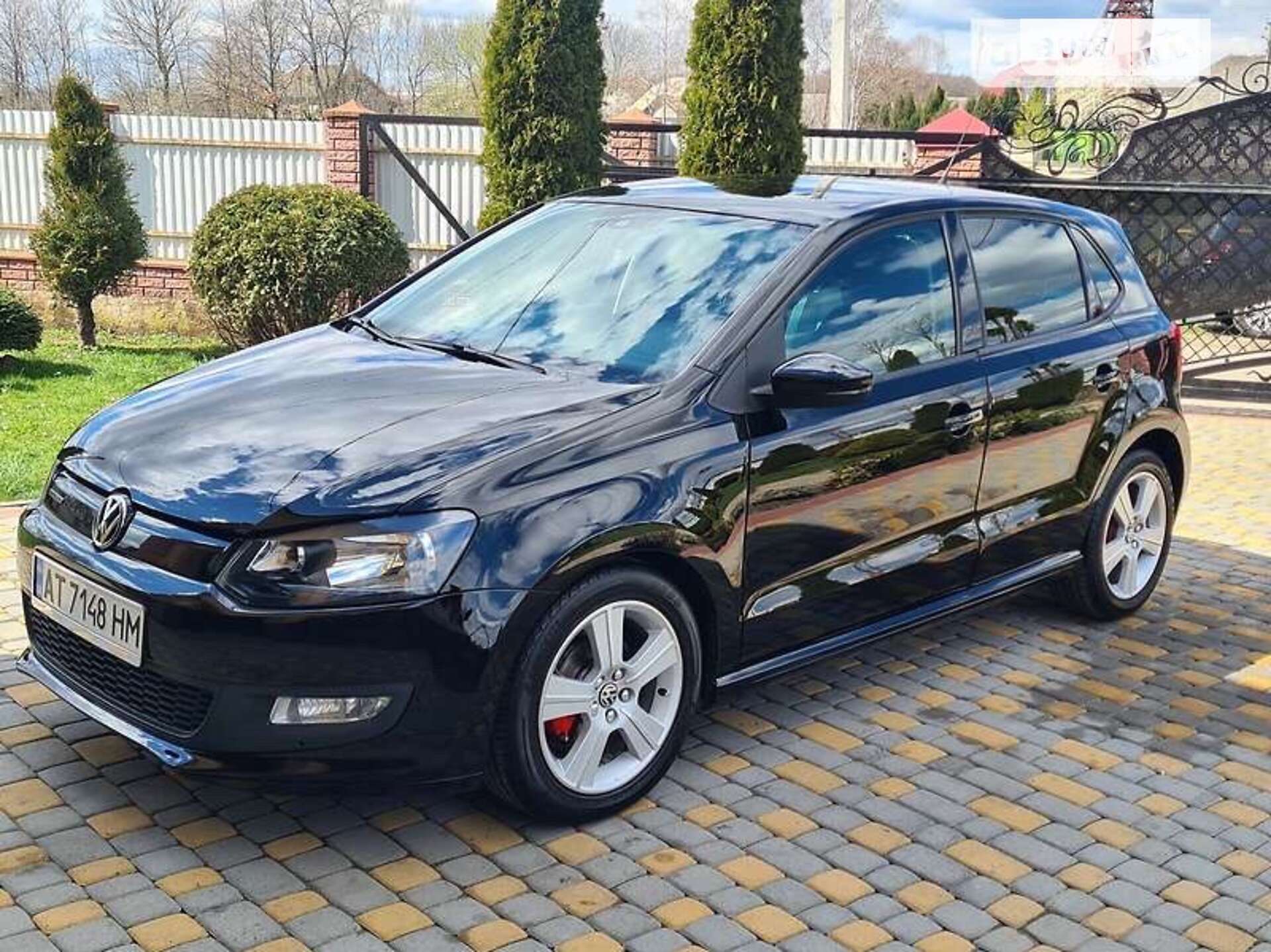 VOLKSWAGEN POLO 2012