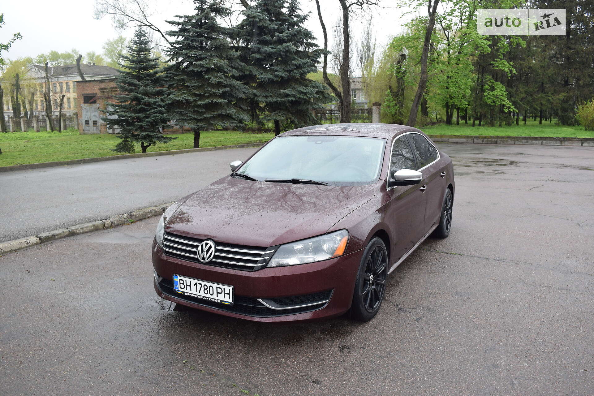 VOLKSWAGEN PASSAT 2012