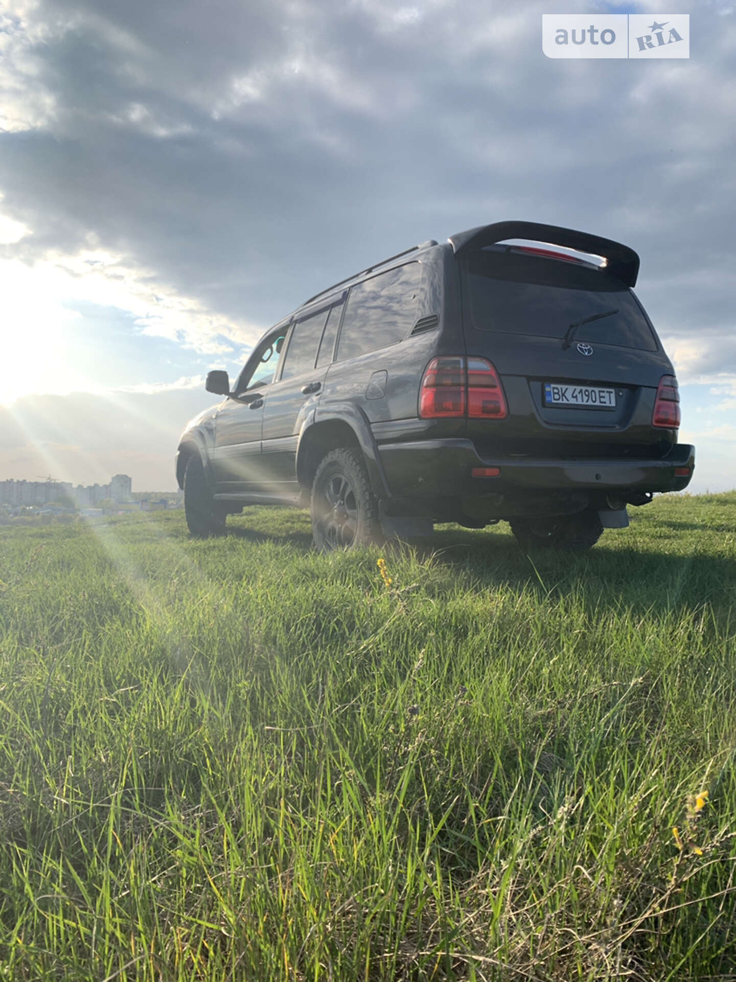 TOYOTA LAND CRUISER 2001