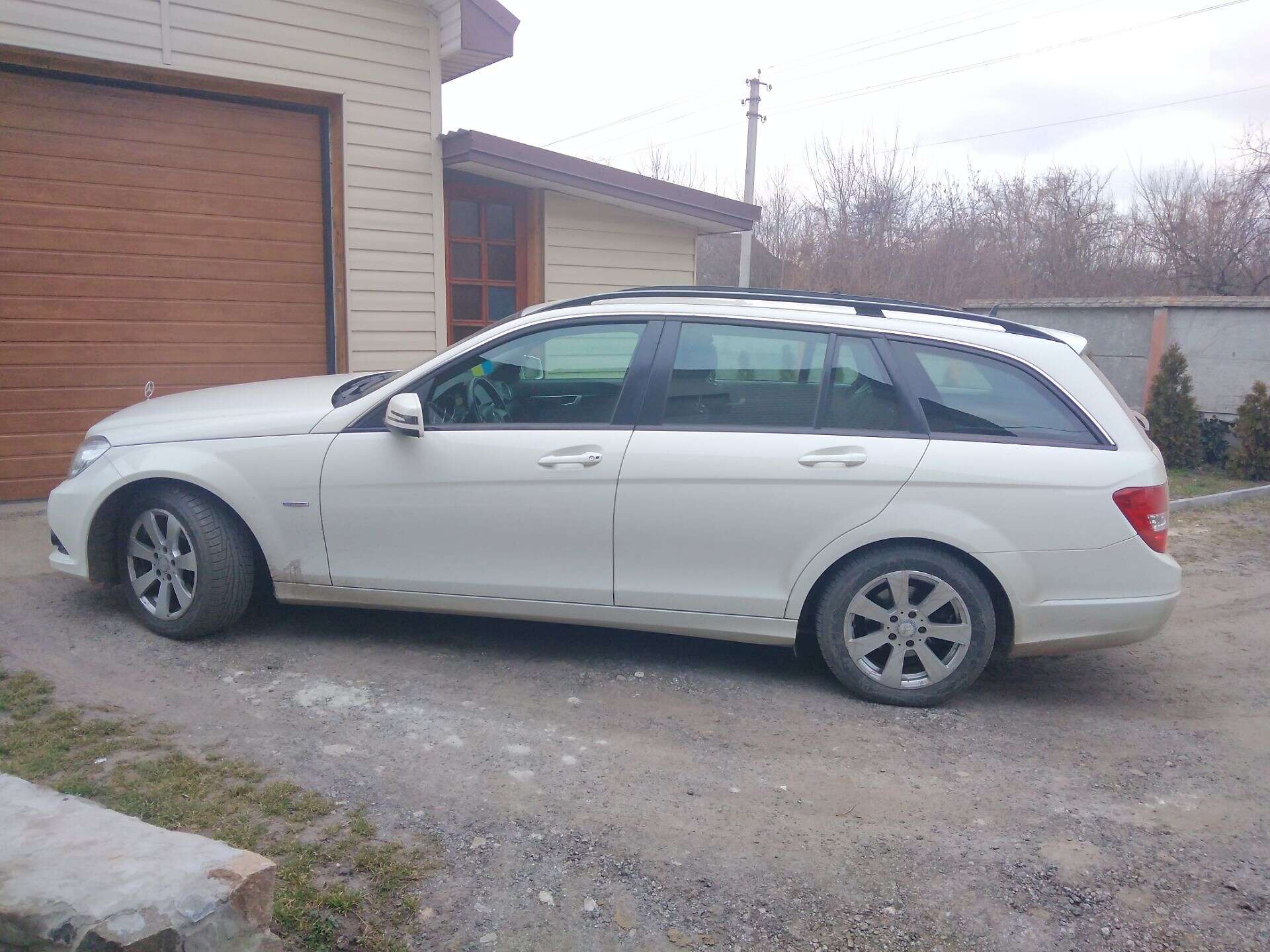 MERCEDES-BENZ C 180 2012