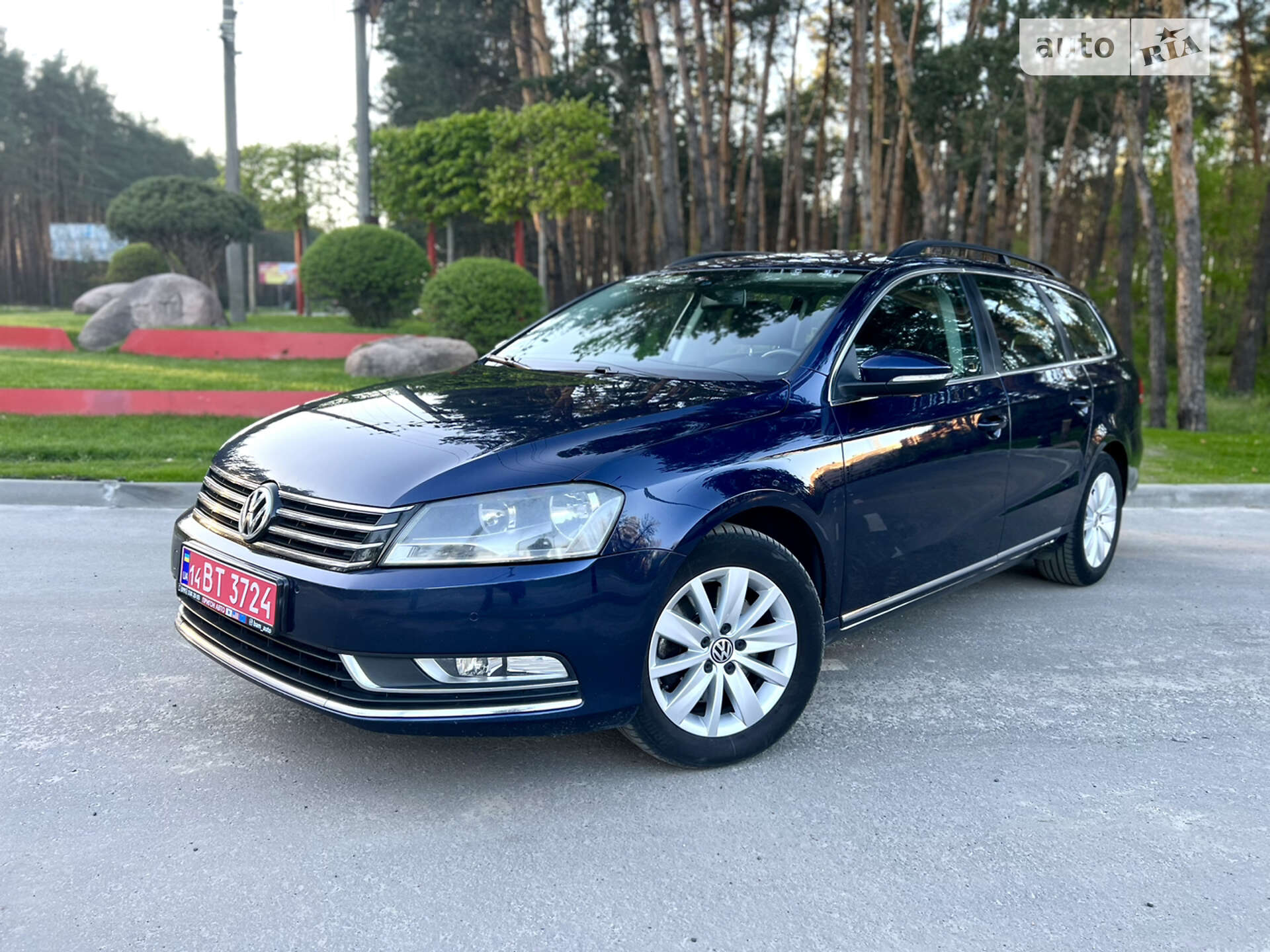 VOLKSWAGEN PASSAT 2012