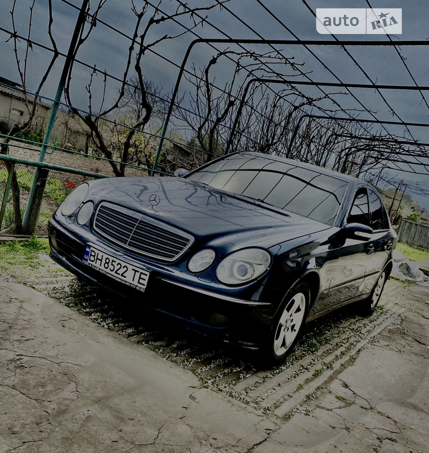 MERCEDES-BENZ E 200 CDI 2002
