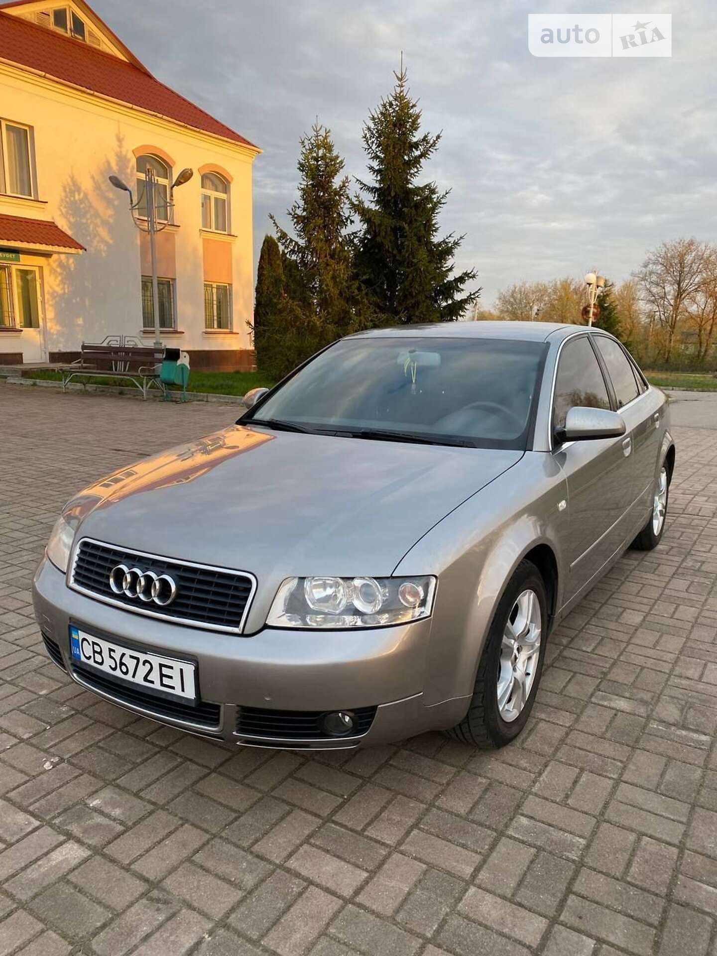 AUDI A4 2004