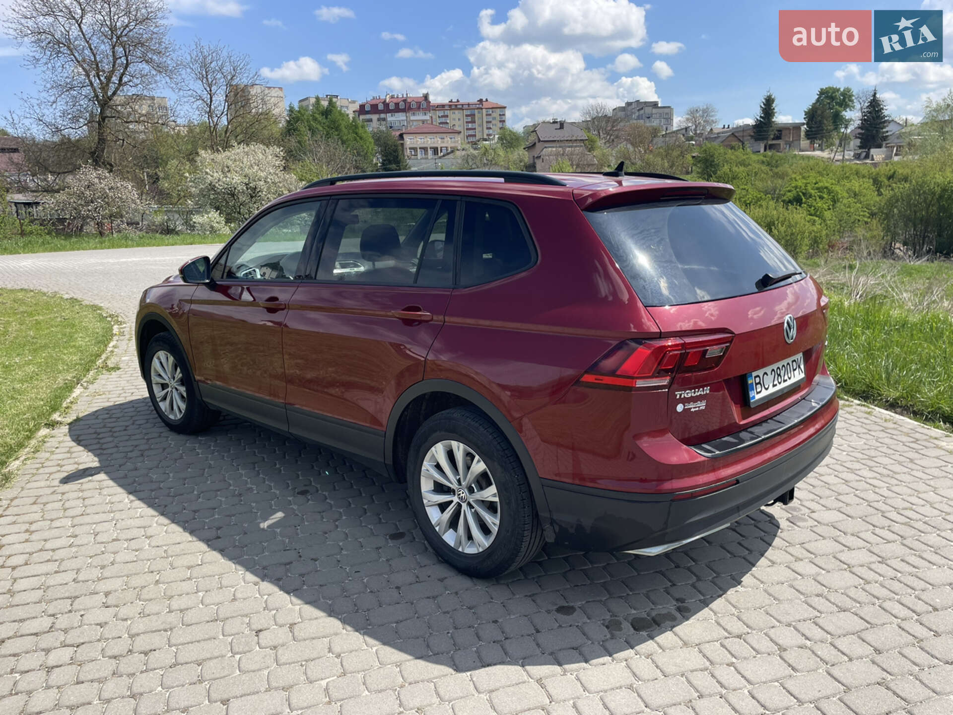 VOLKSWAGEN TIGUAN 2017