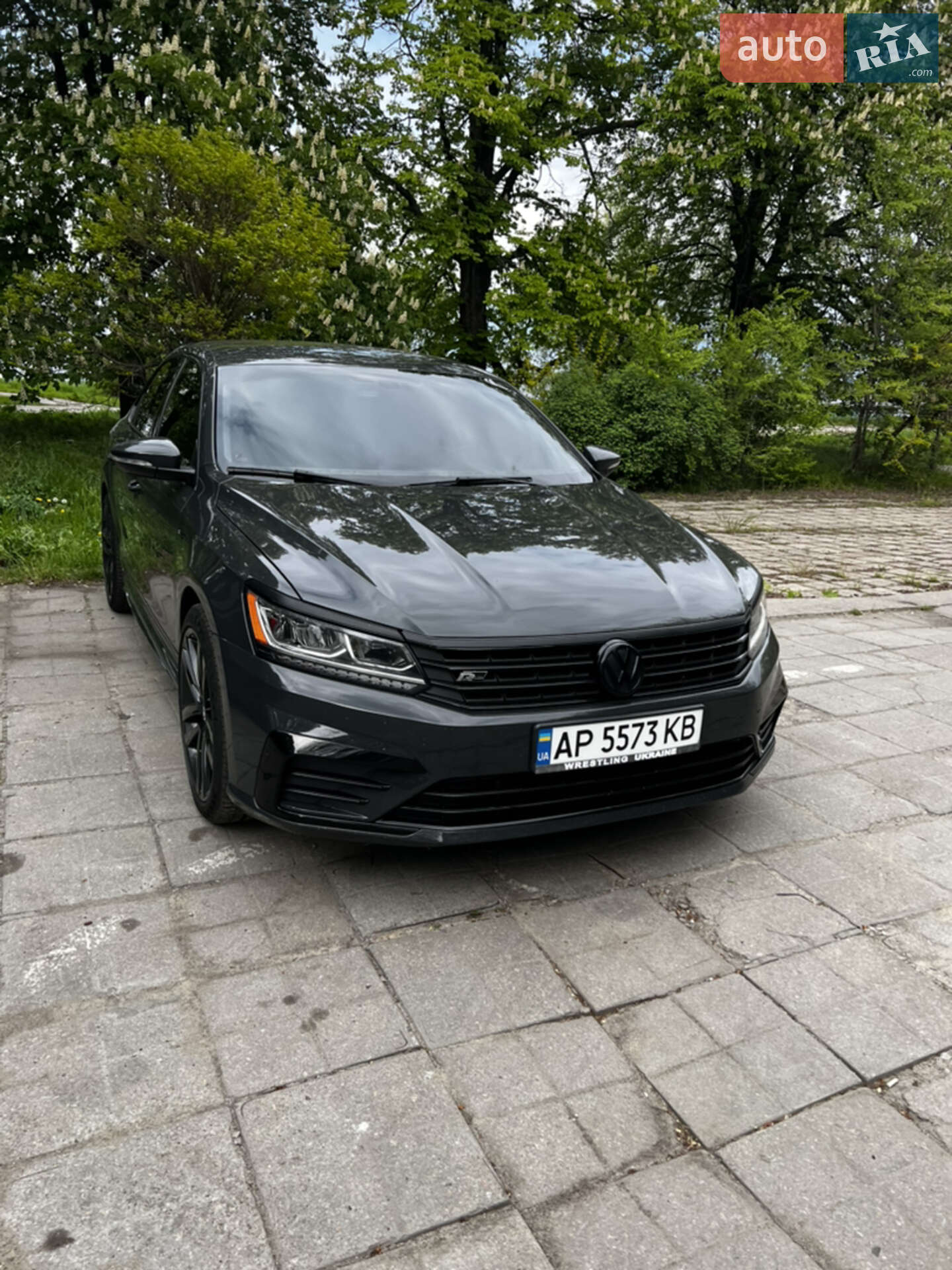 VOLKSWAGEN PASSAT 2016
