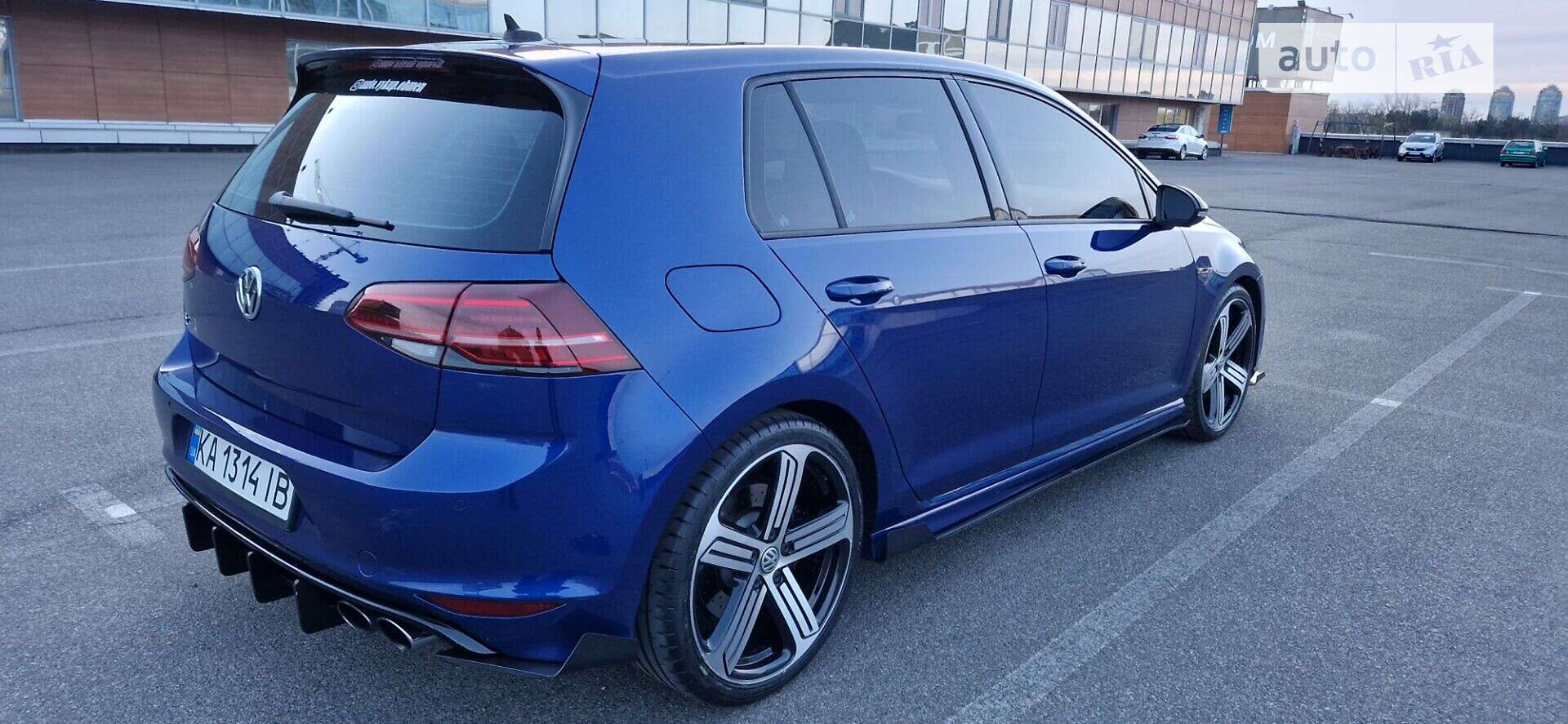 VOLKSWAGEN GOLF 2015