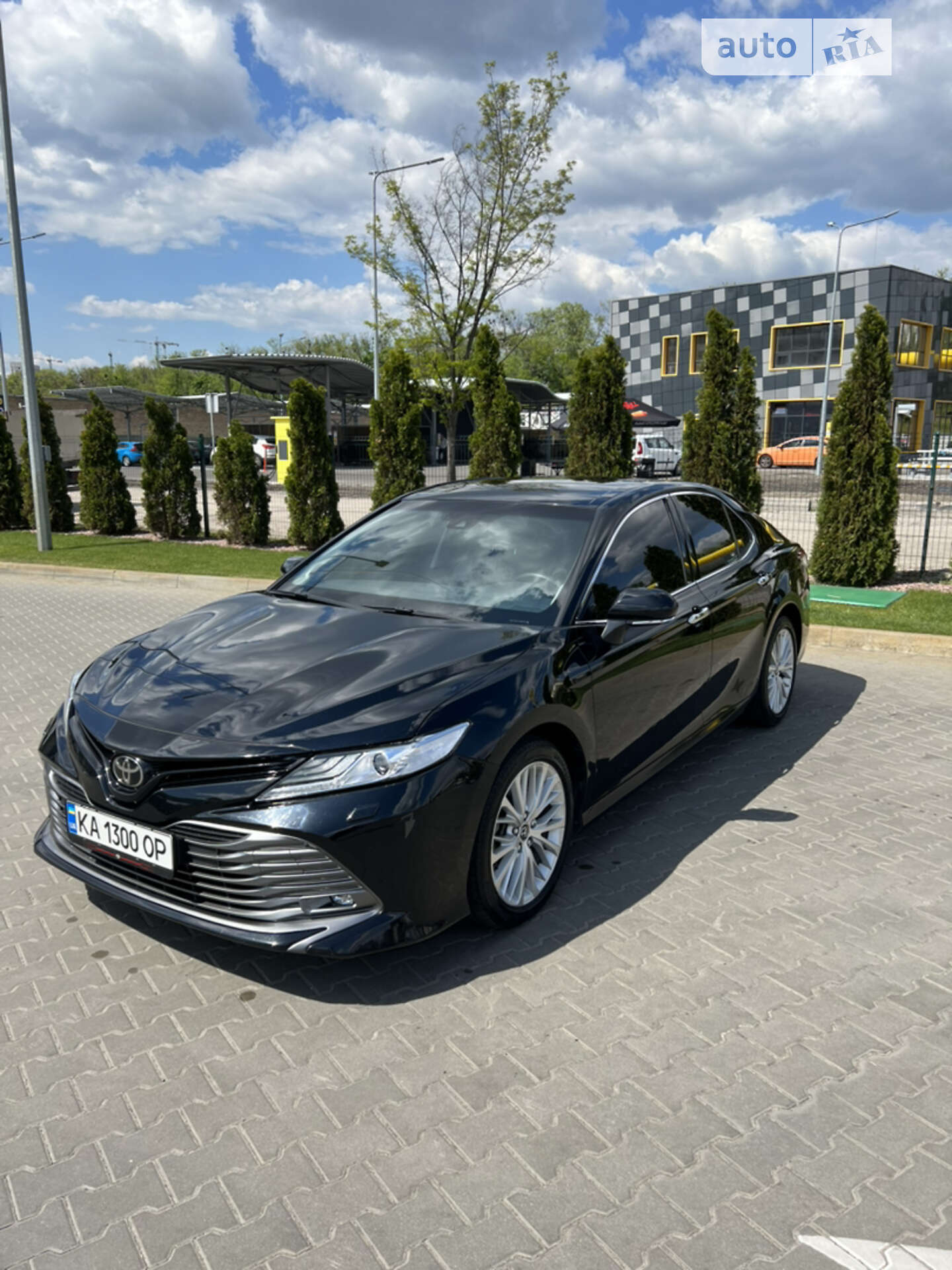 TOYOTA CAMRY