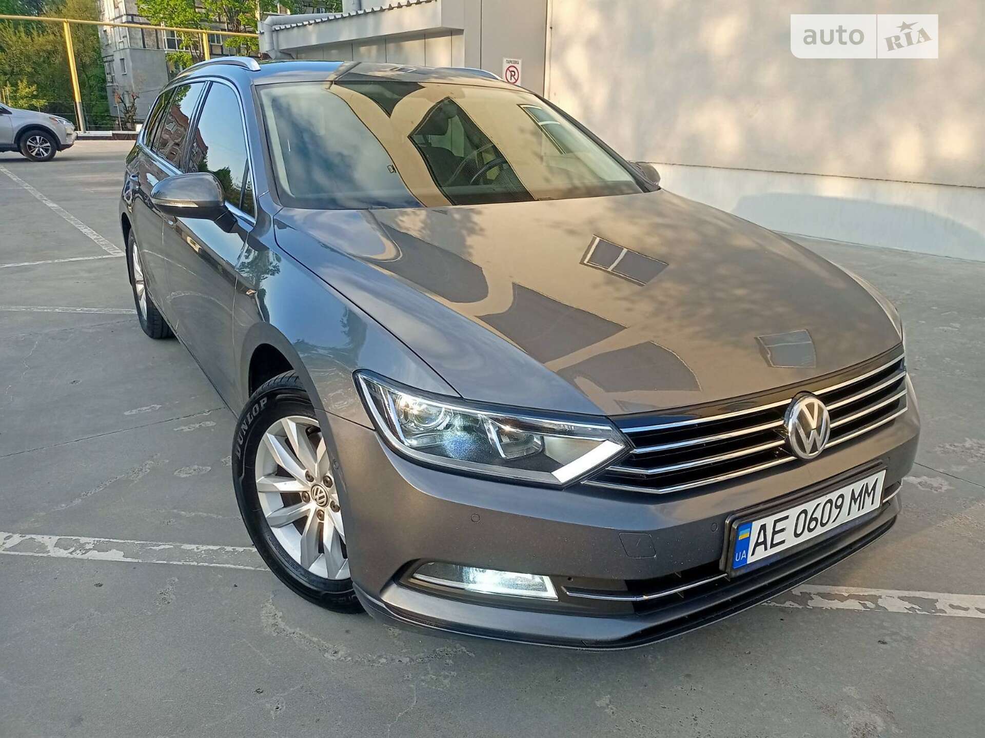 VOLKSWAGEN PASSAT 2015