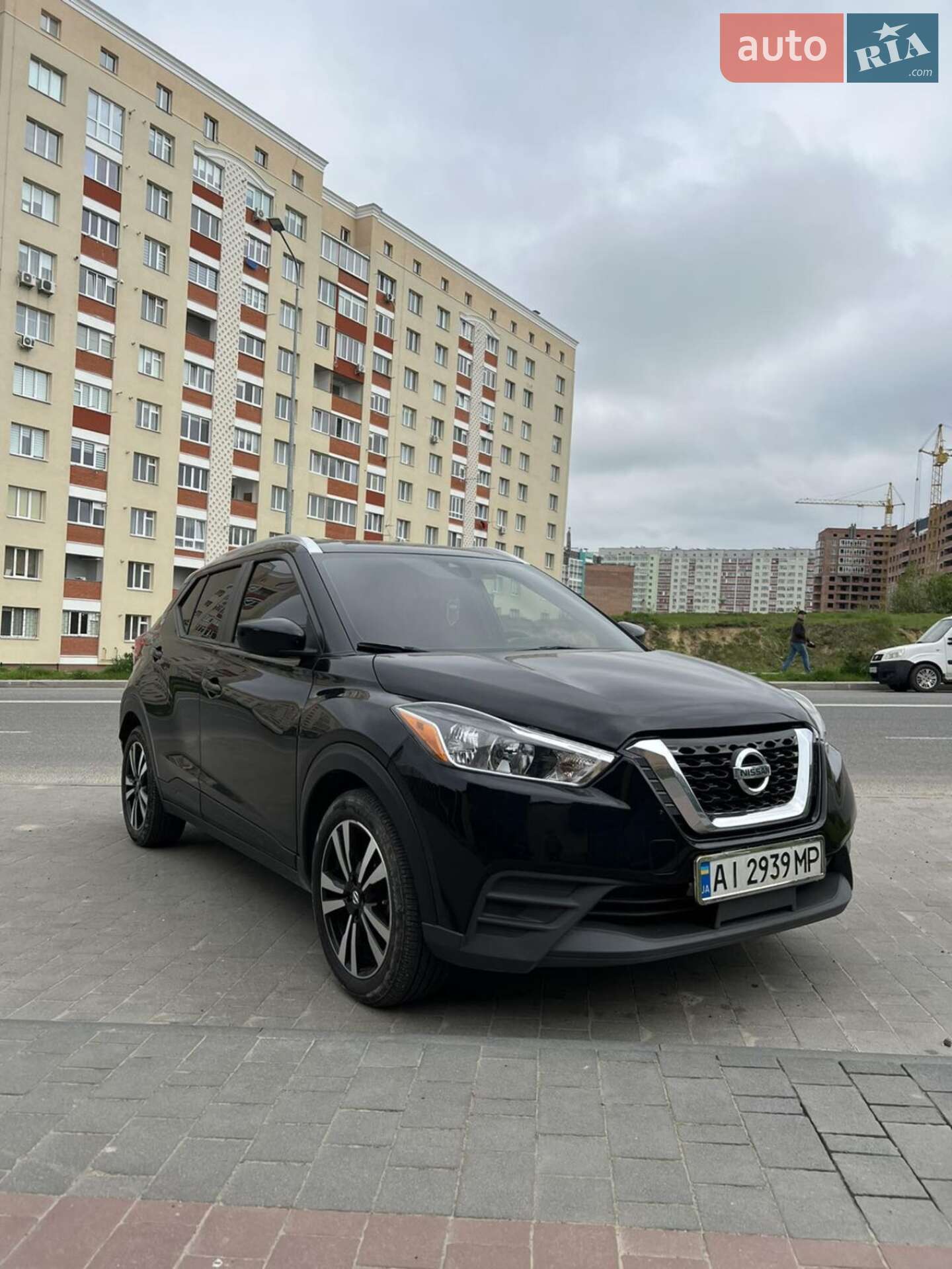 NISSAN KICKS 2020