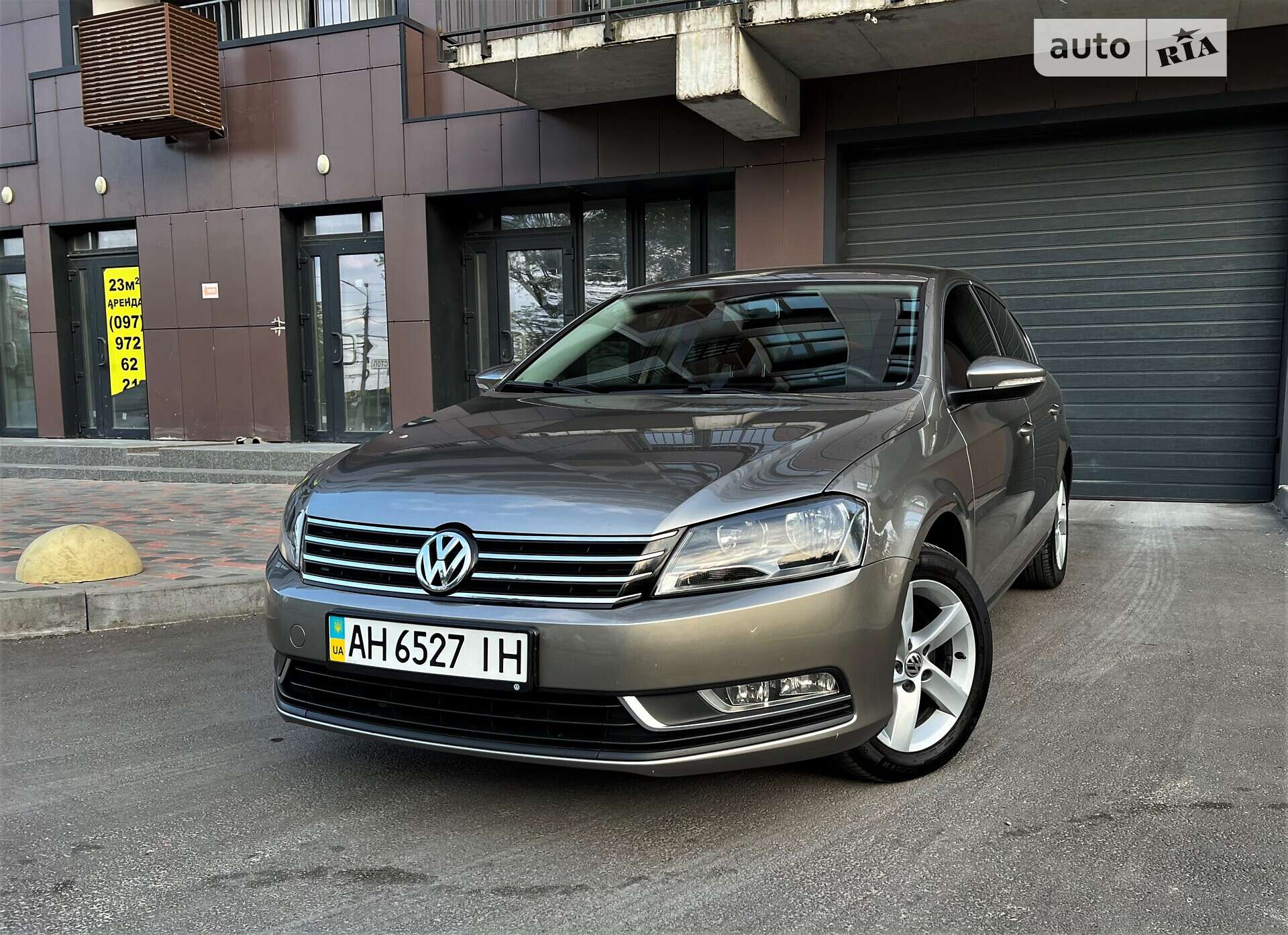 VOLKSWAGEN PASSAT 2012