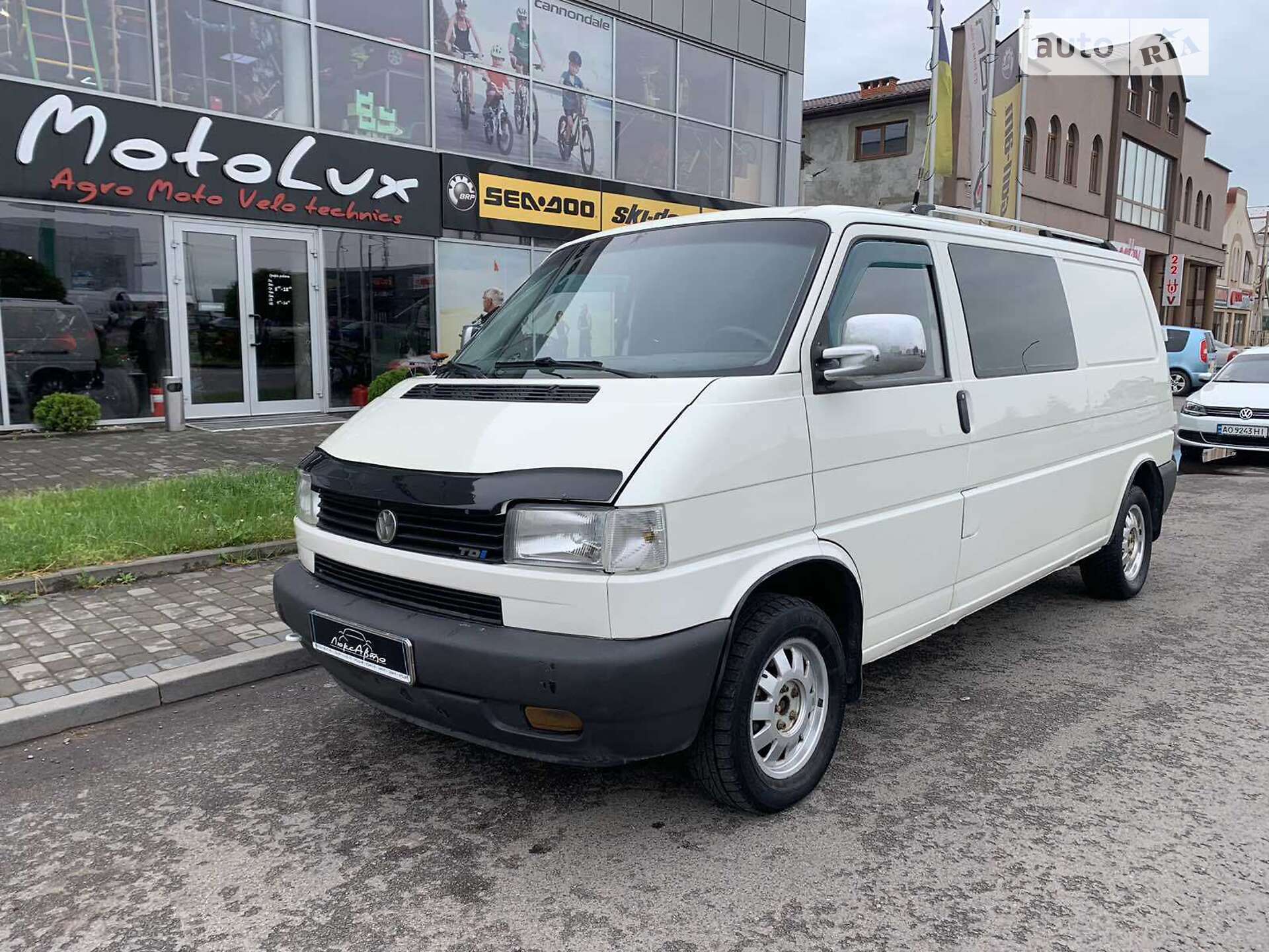 VOLKSWAGEN TRANSPORTER 2001