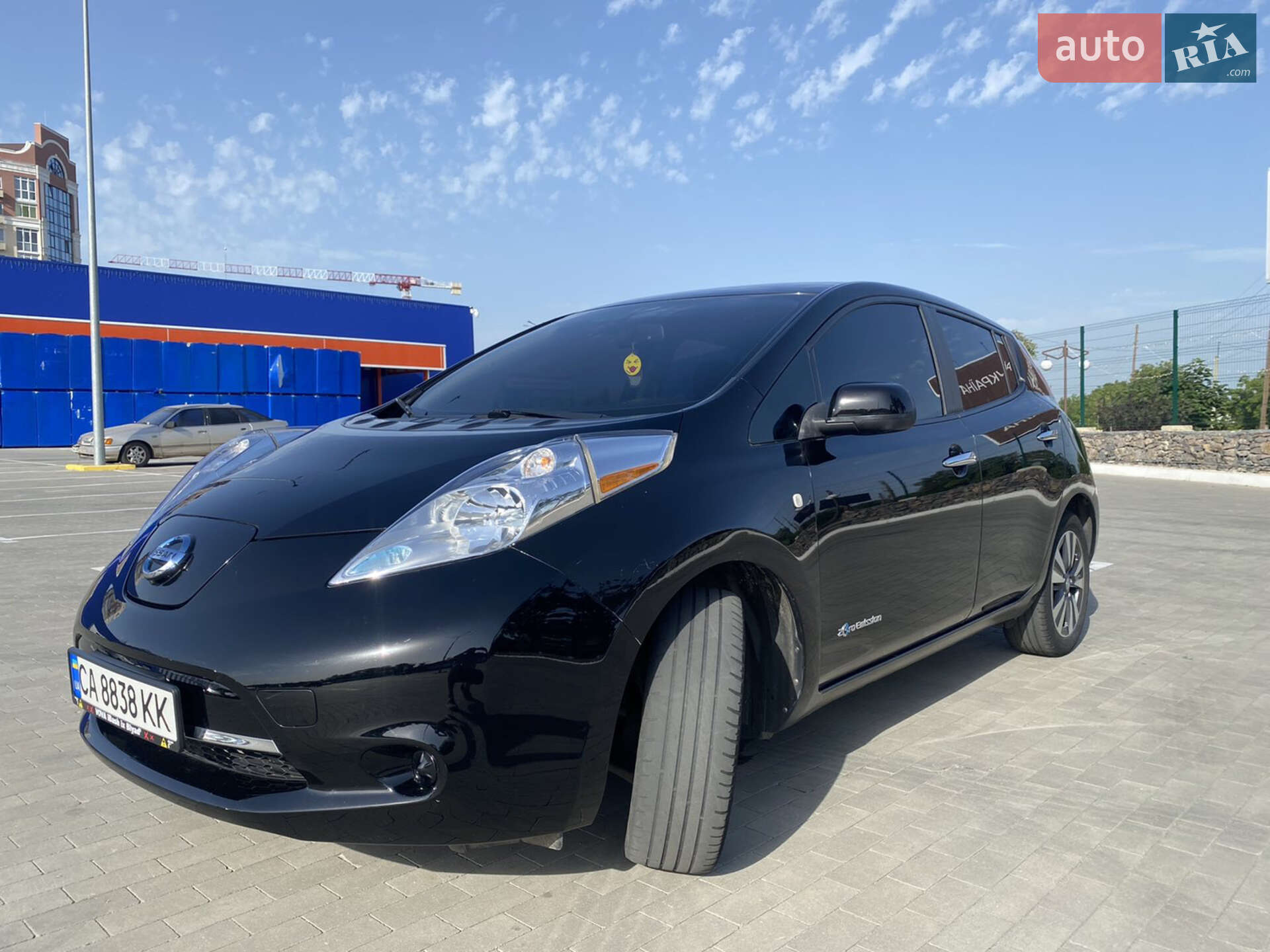 NISSAN LEAF
