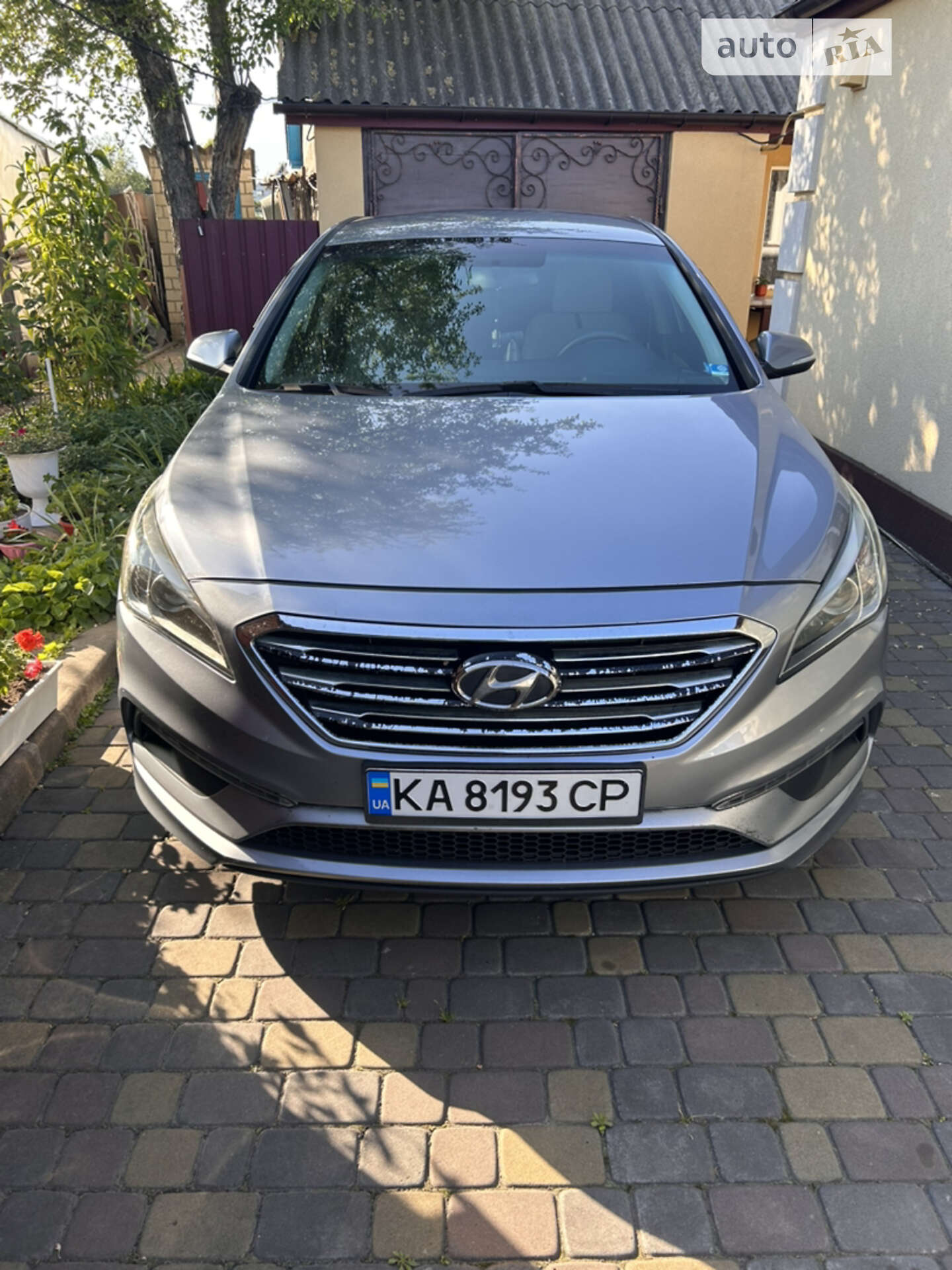 Головне фото звіту автомобіля HYUNDAI SONATA 2016