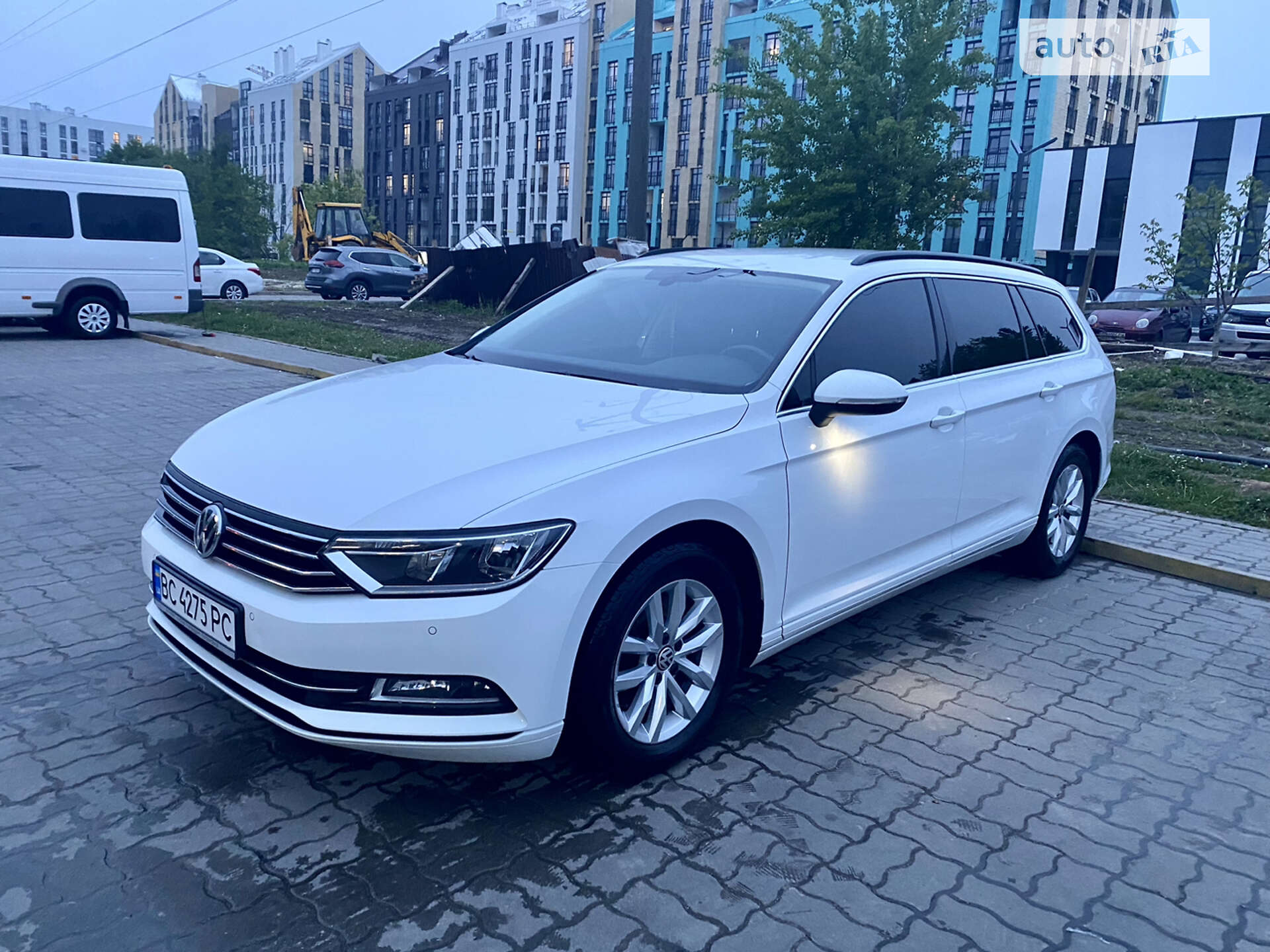 VOLKSWAGEN PASSAT 2016