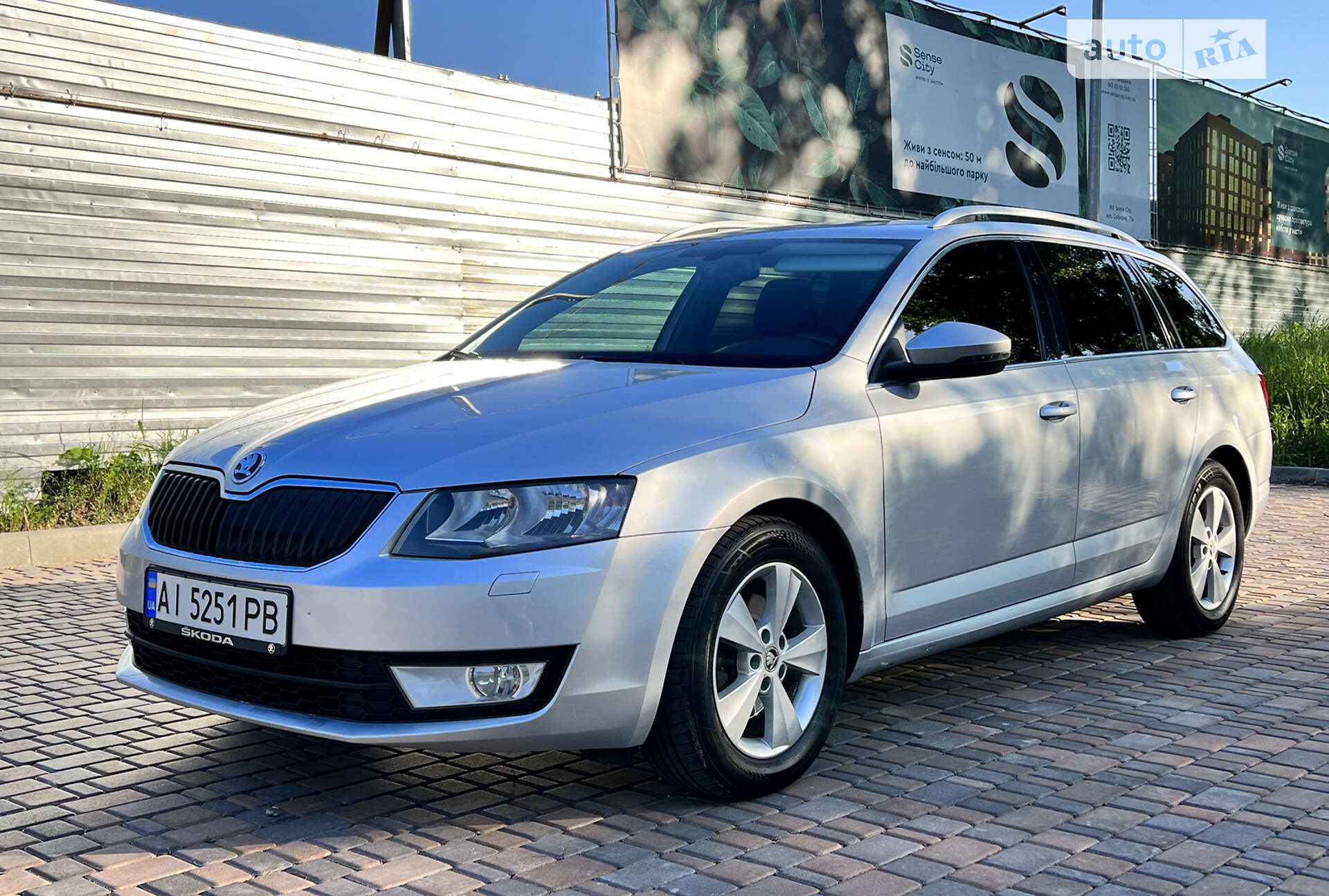 Головне фото звіту автомобіля SKODA OCTAVIA 2014