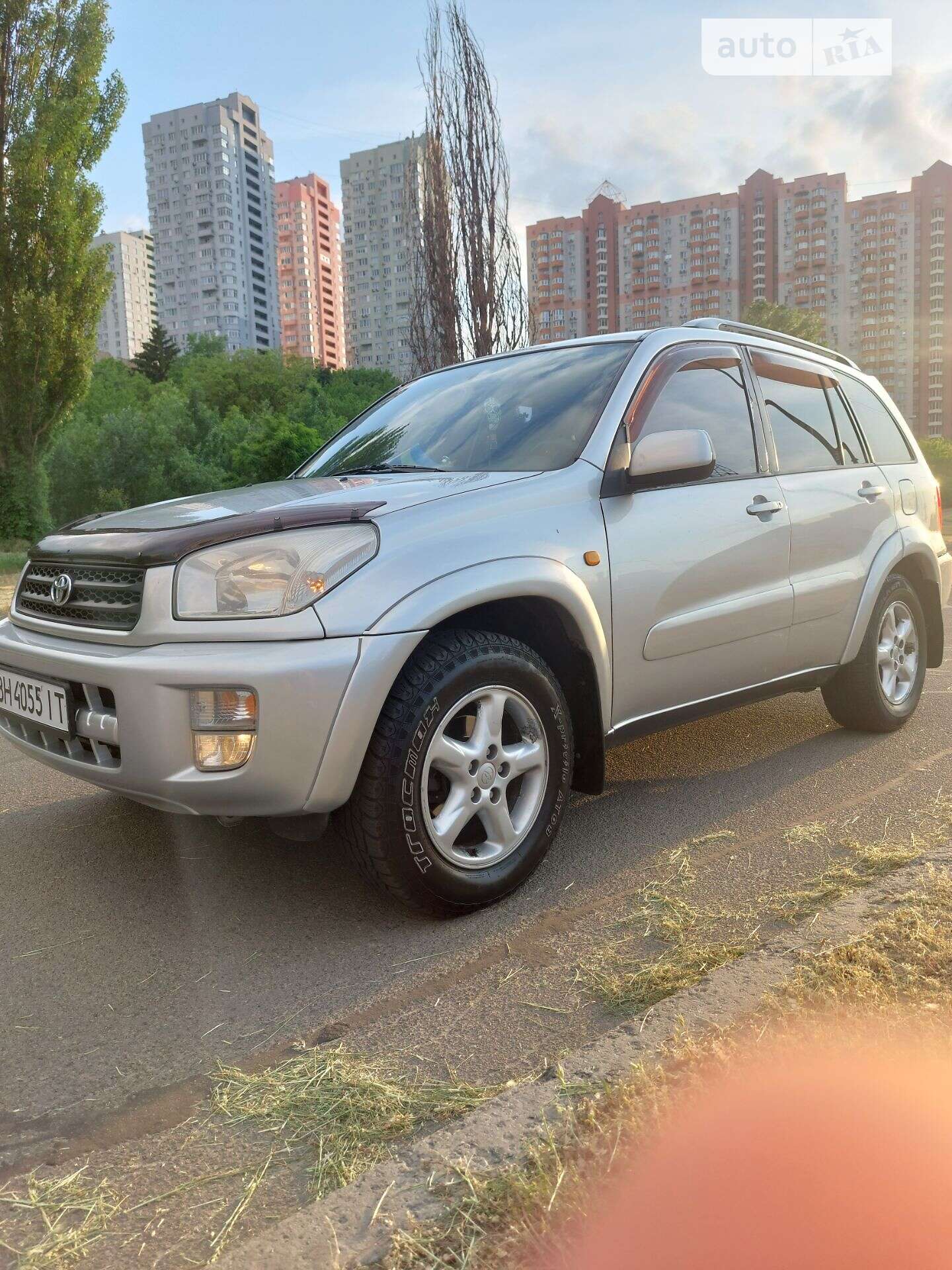 TOYOTA RAV4 2002