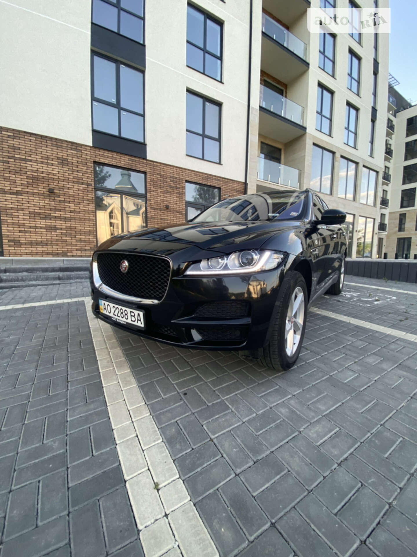 JAGUAR F-PACE 2016