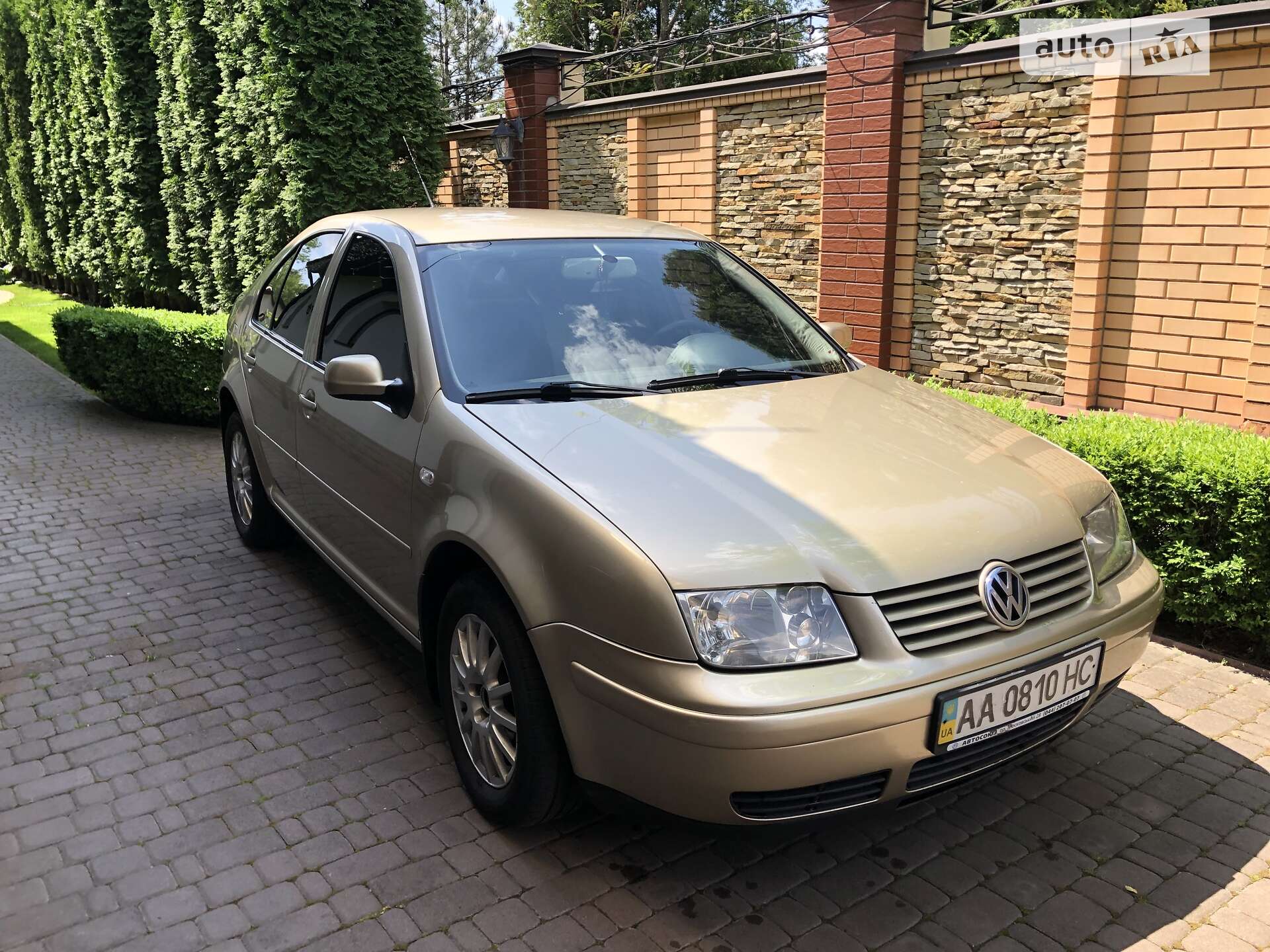 VOLKSWAGEN BORA 2002