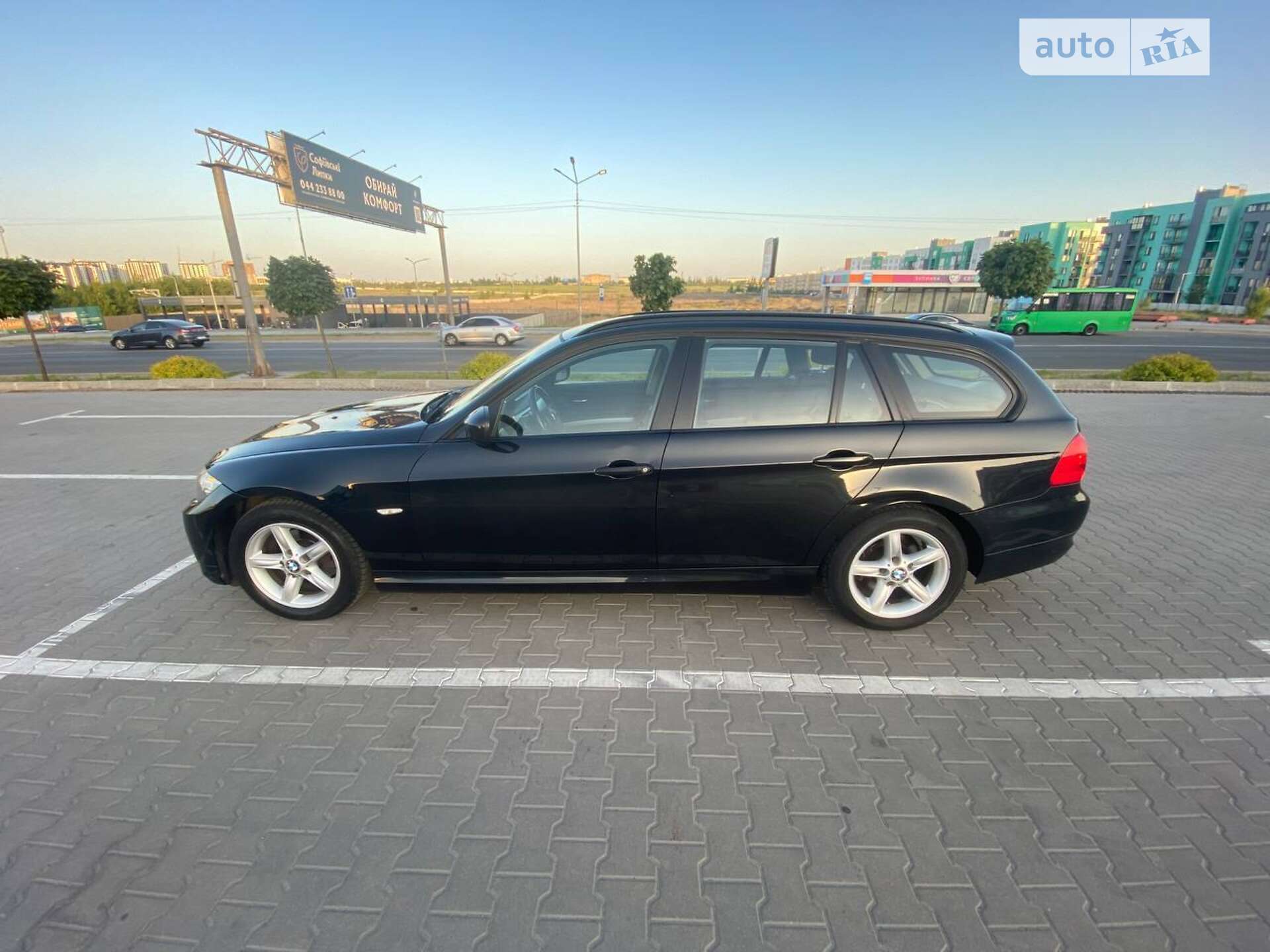 BMW 320 2010