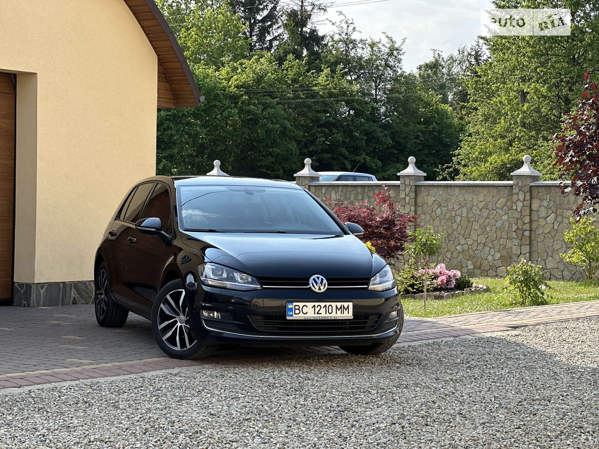 VOLKSWAGEN GOLF 2016