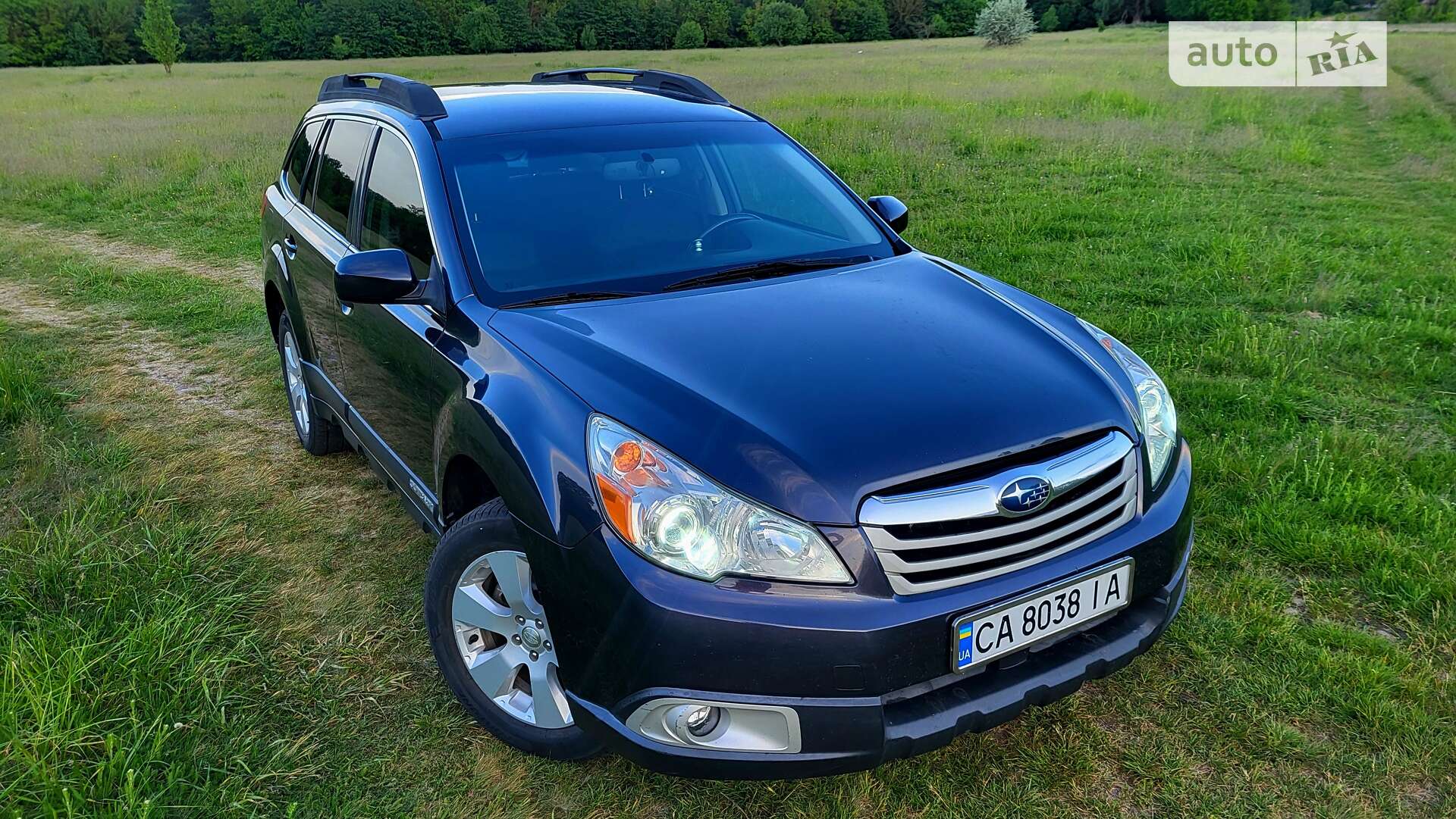 SUBARU OUTBACK 2011