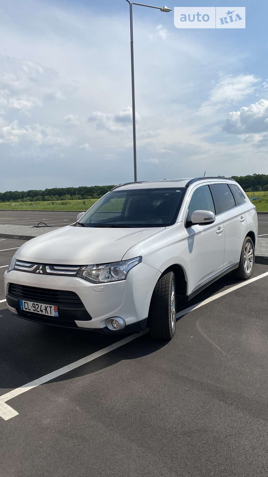 Головне фото звіту автомобіля MITSUBISHI OUTLANDER 2012