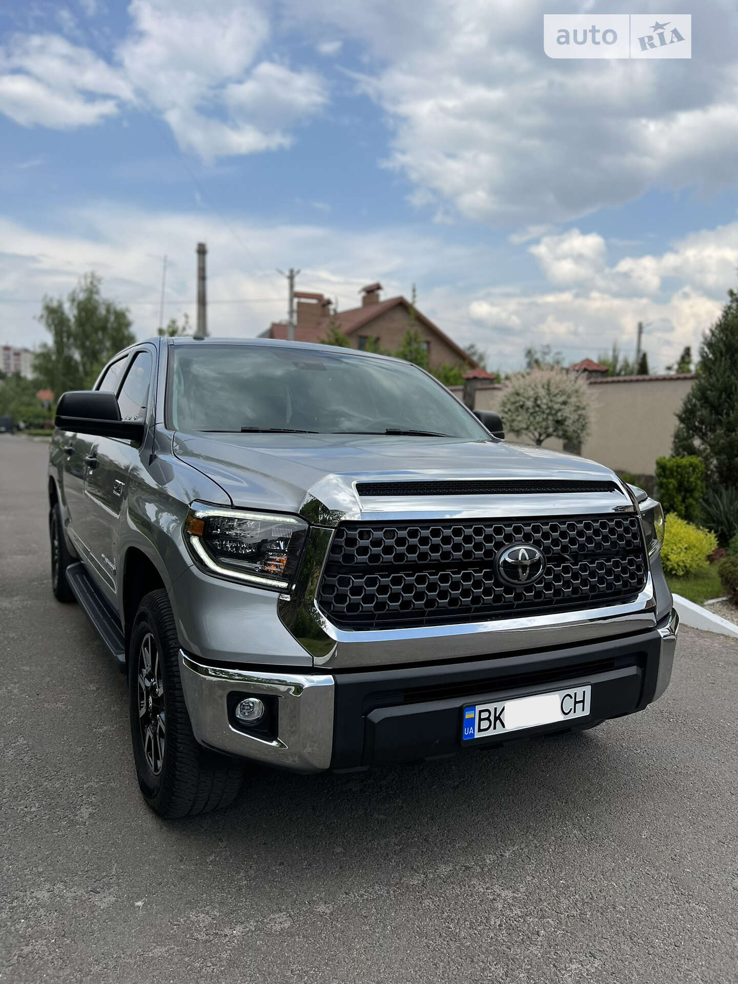 TOYOTA TUNDRA 2019