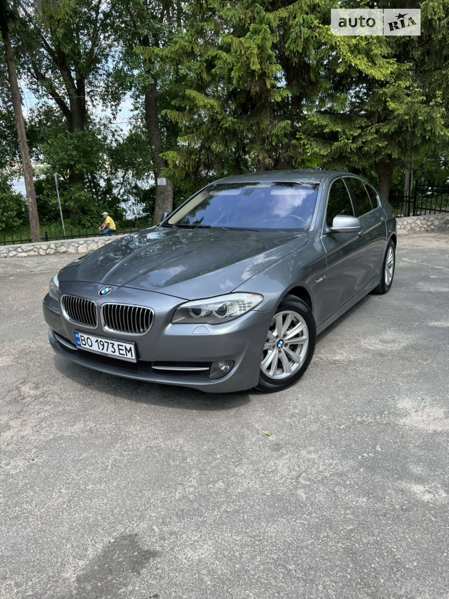 BMW 520 2011