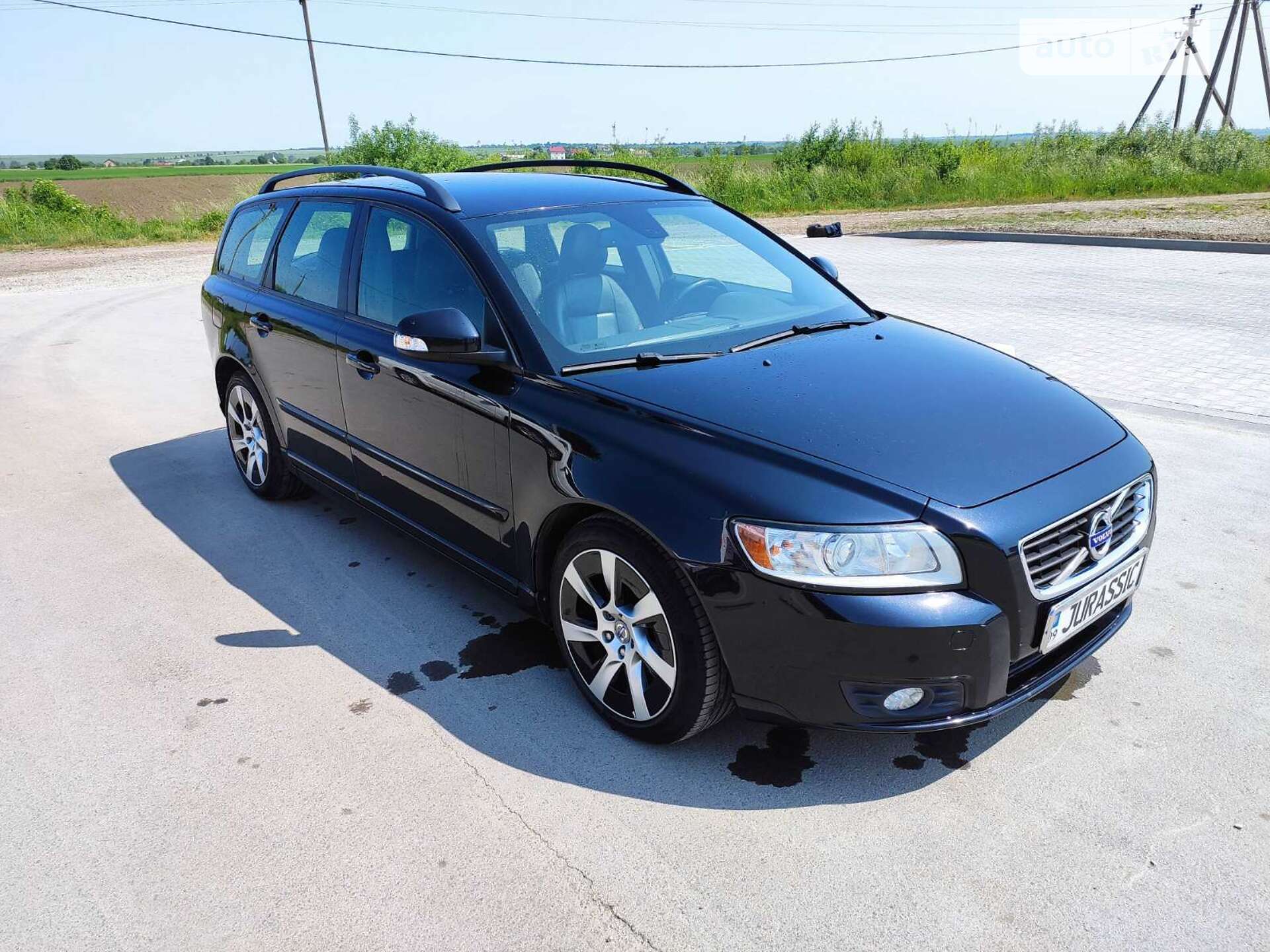 Головне фото звіту автомобіля VOLVO V50 2012