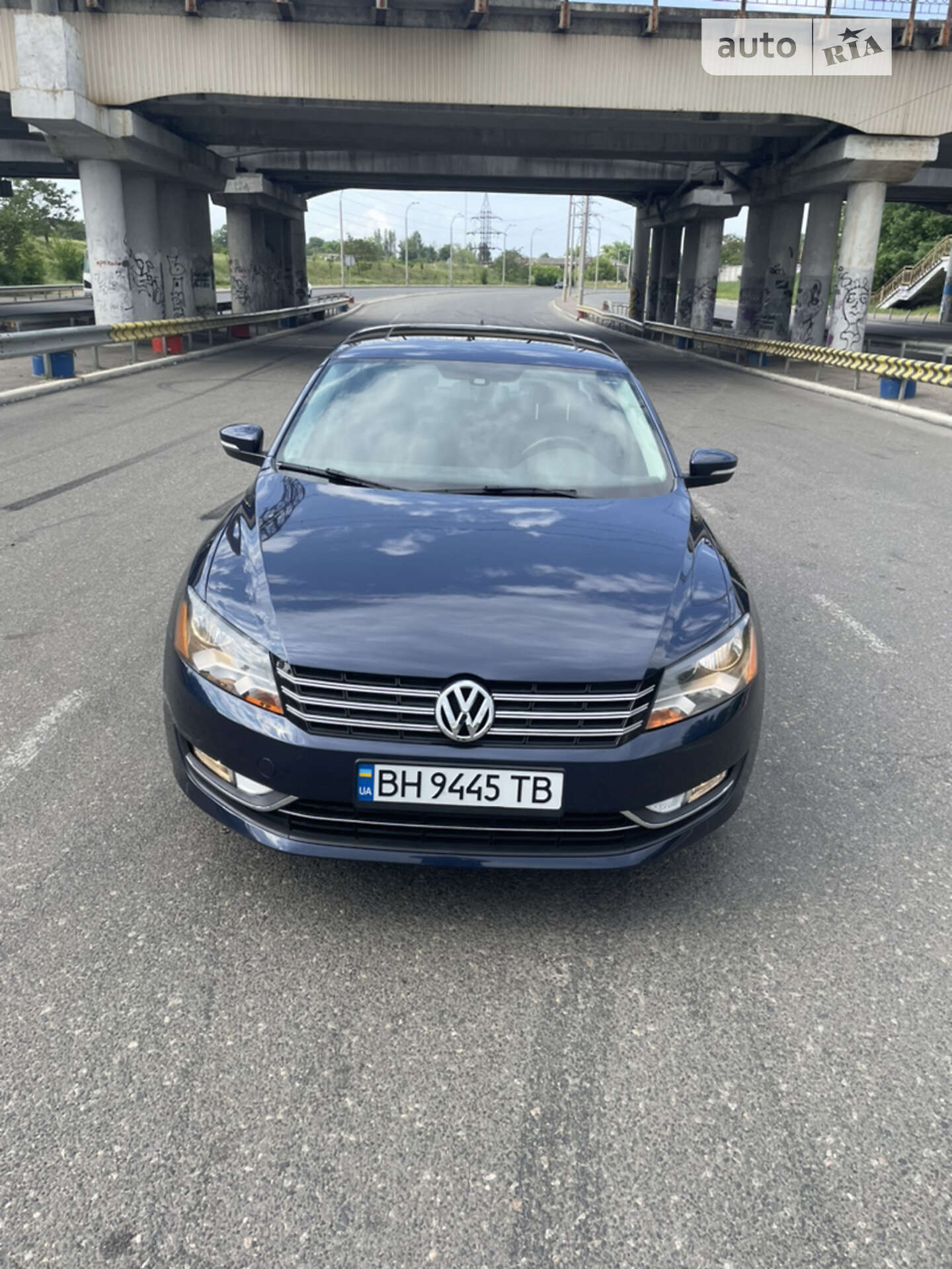 VOLKSWAGEN PASSAT 2014