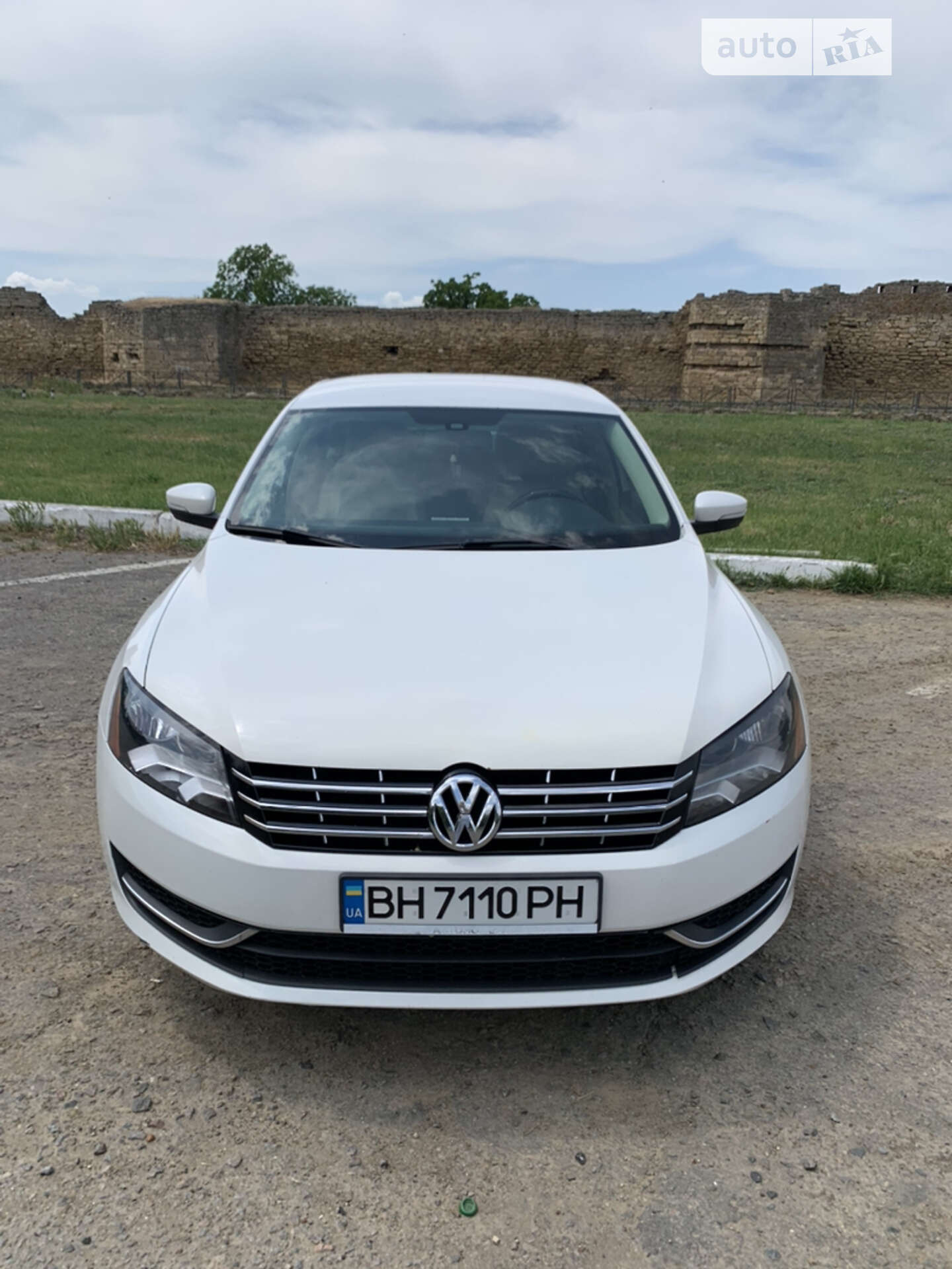 VOLKSWAGEN PASSAT 2013