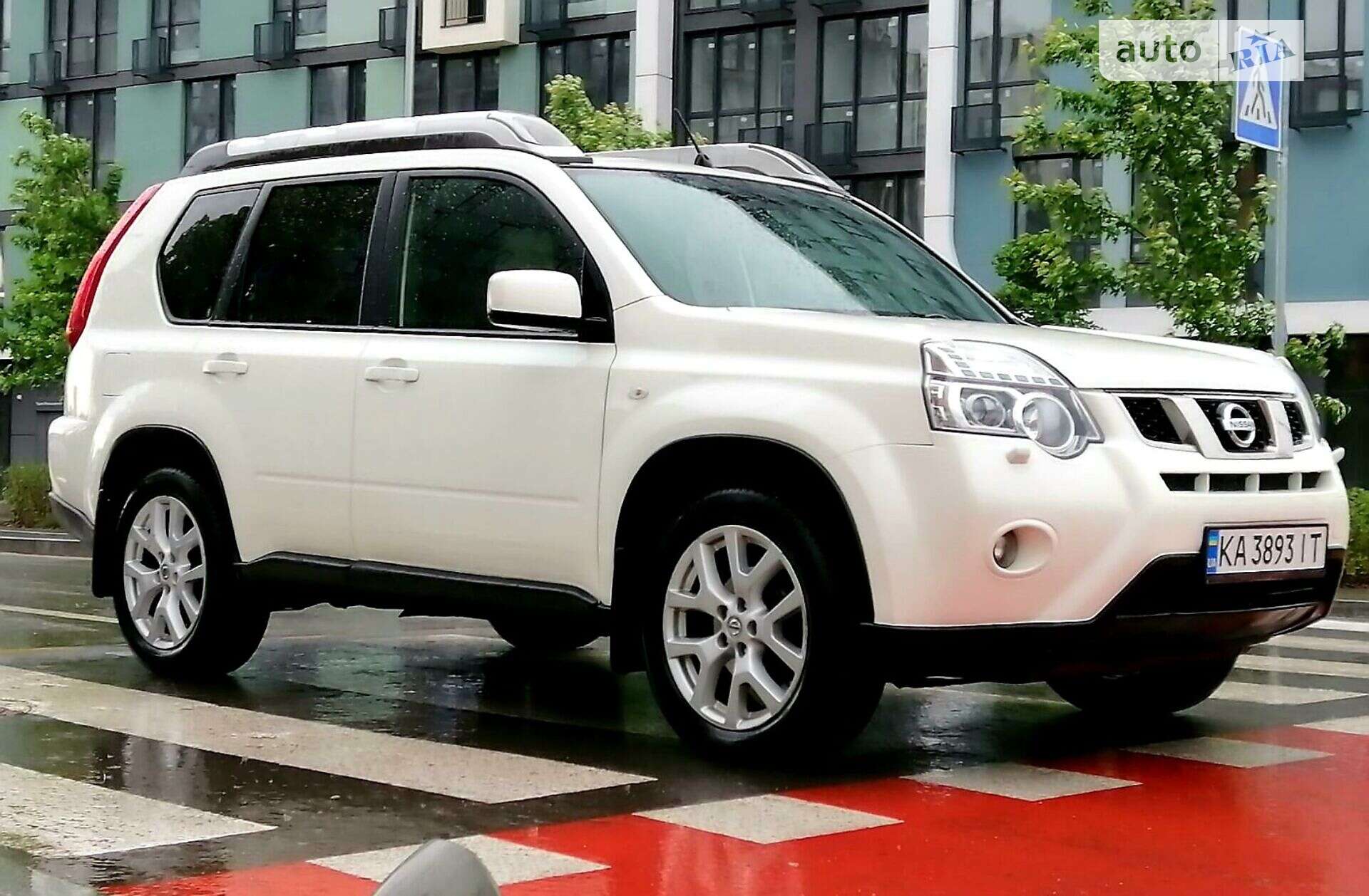 Головне фото звіту автомобіля NISSAN X-TRAIL 2012