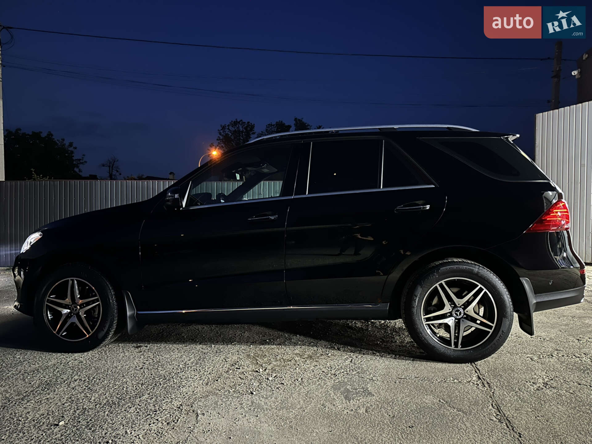 MERCEDES-BENZ GLE 250 2016