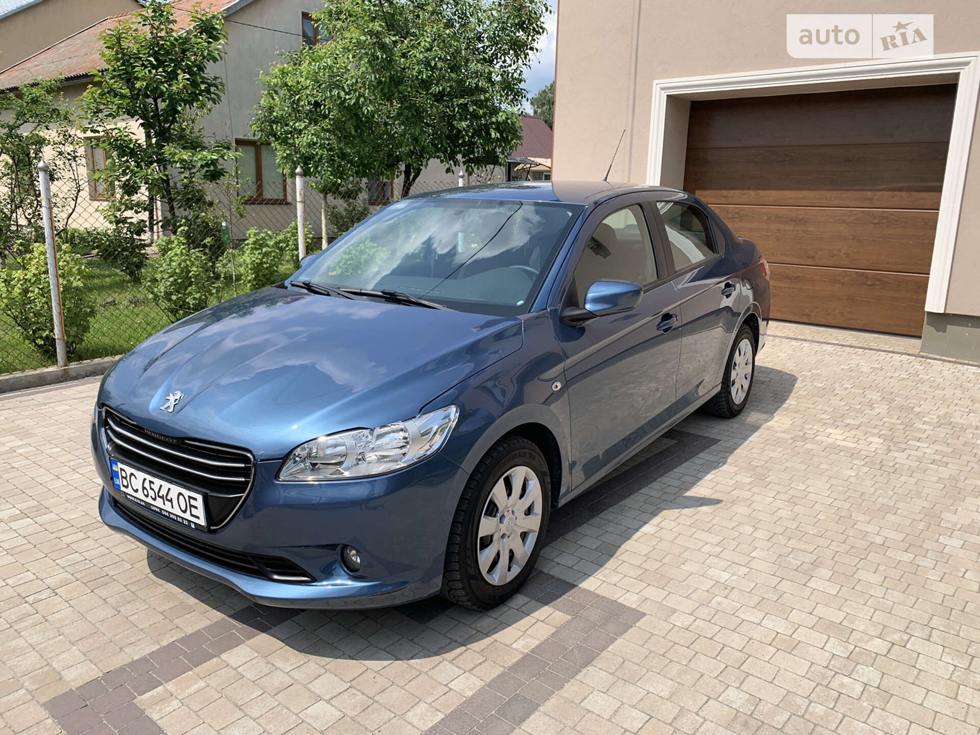 PEUGEOT 301 2015
