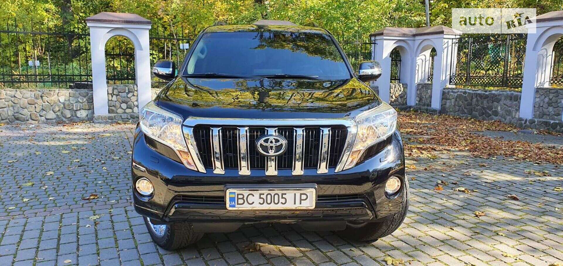 TOYOTA LAND CRUISER PRADO 2013