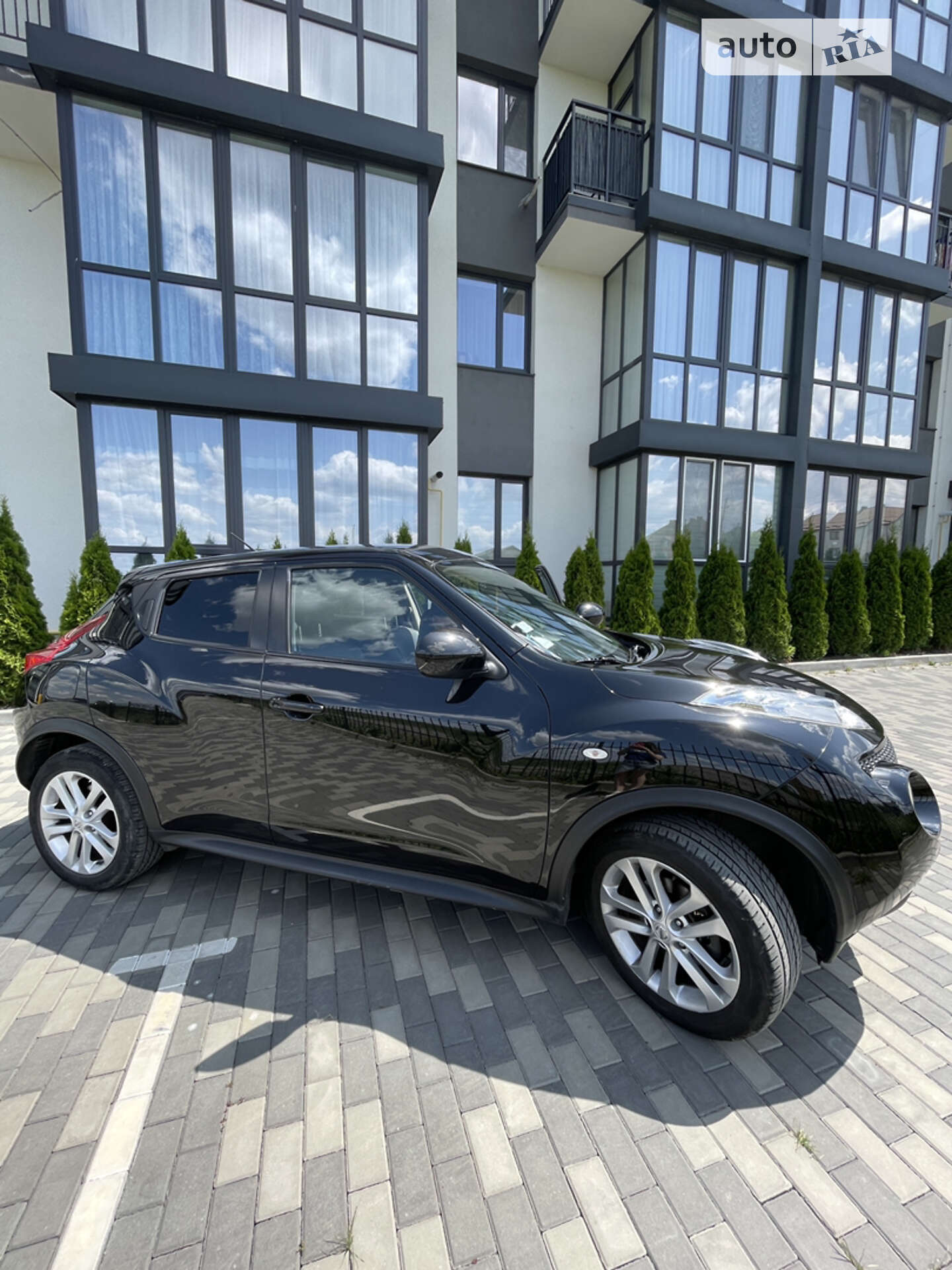Головне фото звіту автомобіля NISSAN JUKE 2011
