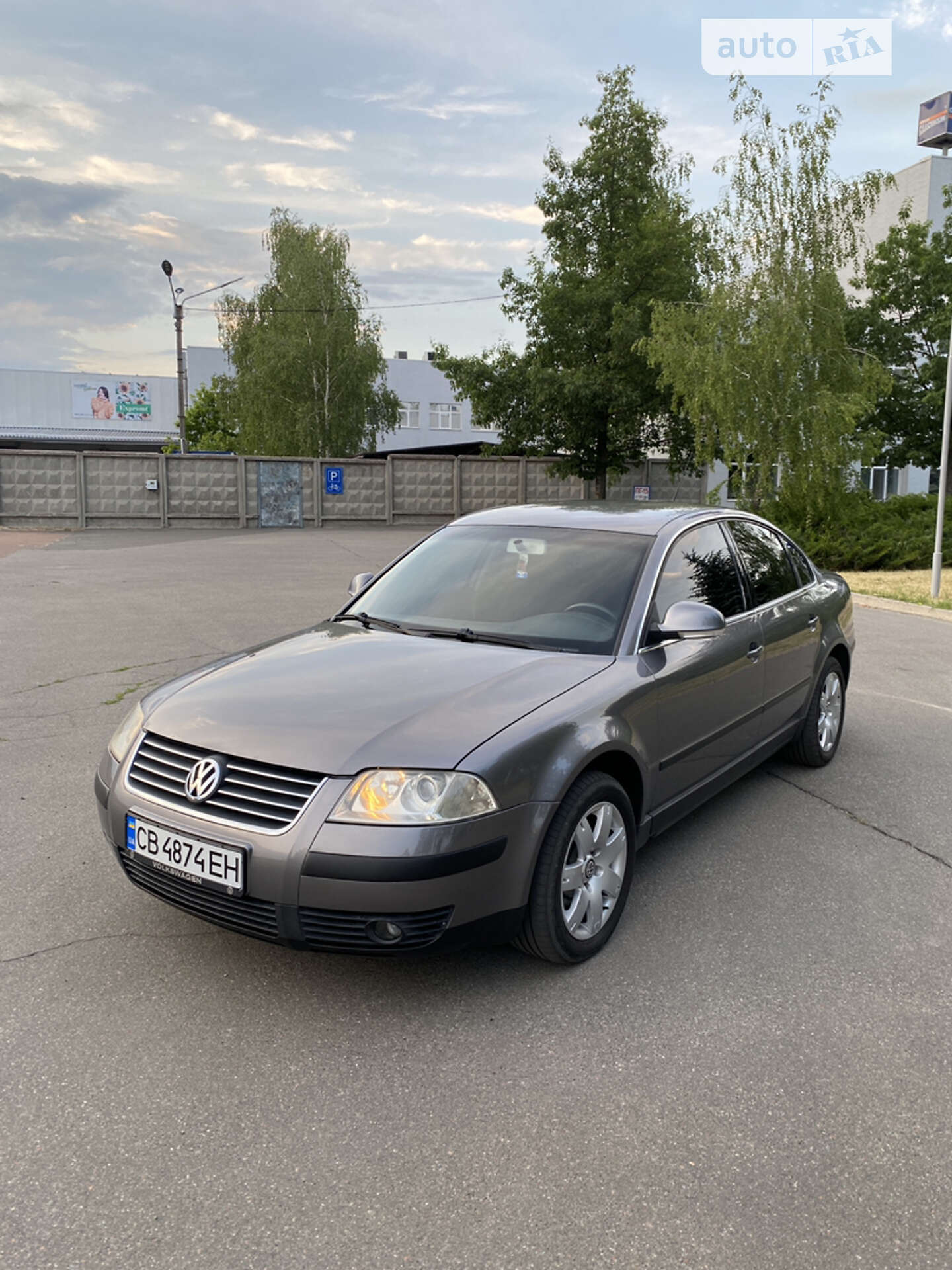 VOLKSWAGEN PASSAT 2004