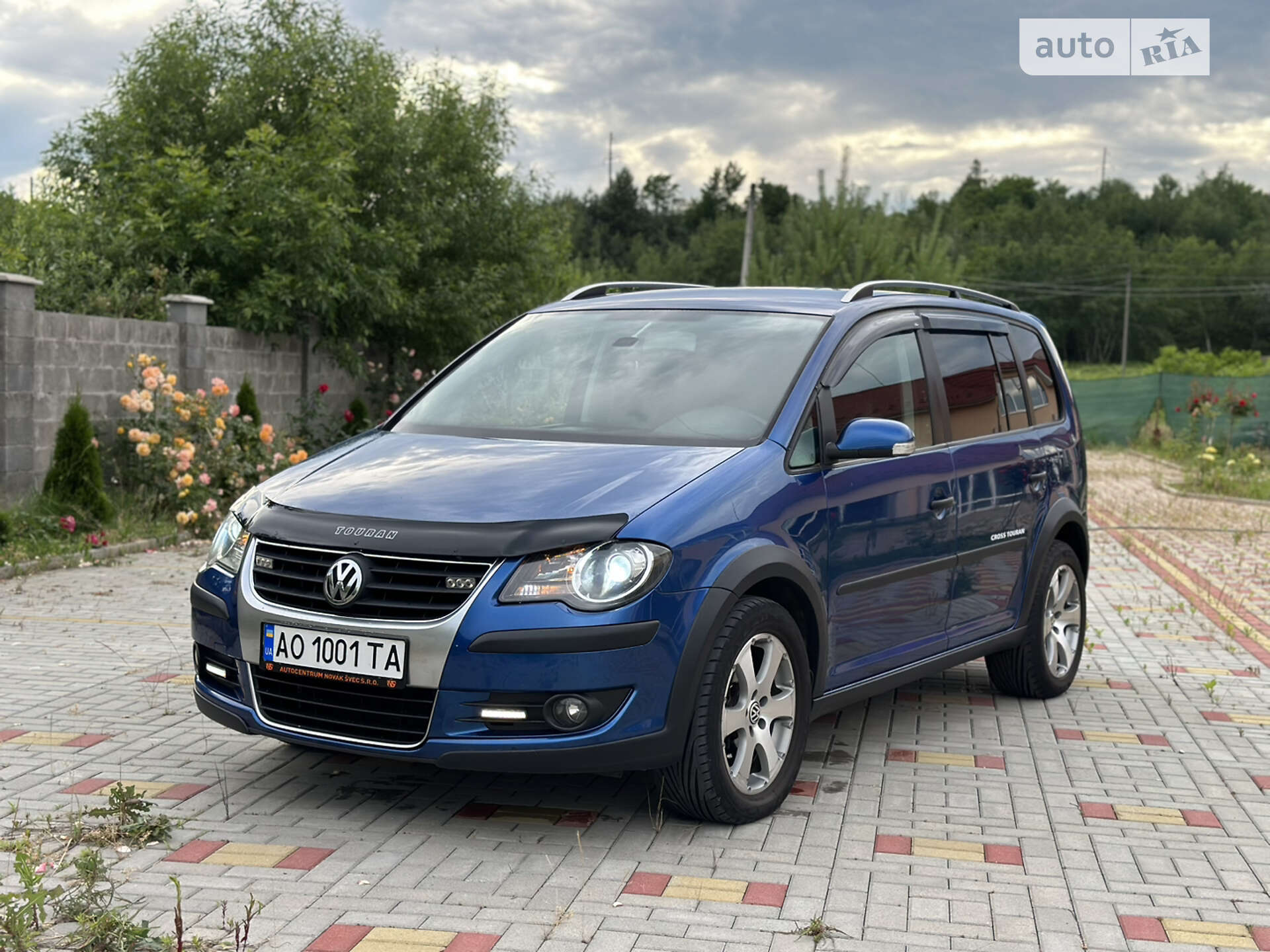 VOLKSWAGEN TOURAN 2007