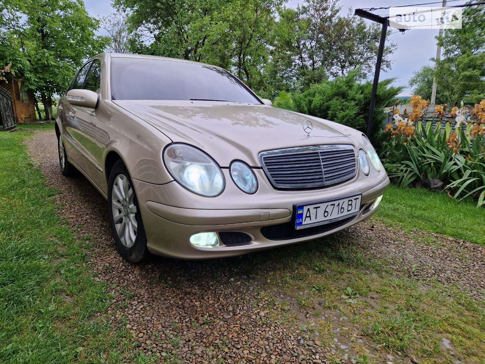 Mercedes-Benz E-Class 2004