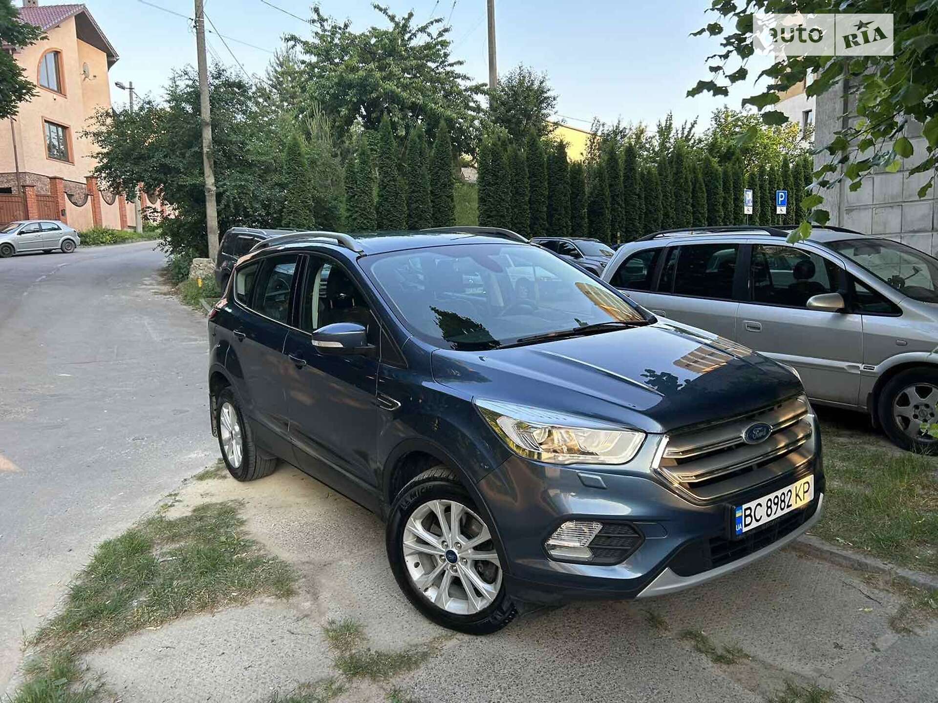 FORD KUGA 2019
