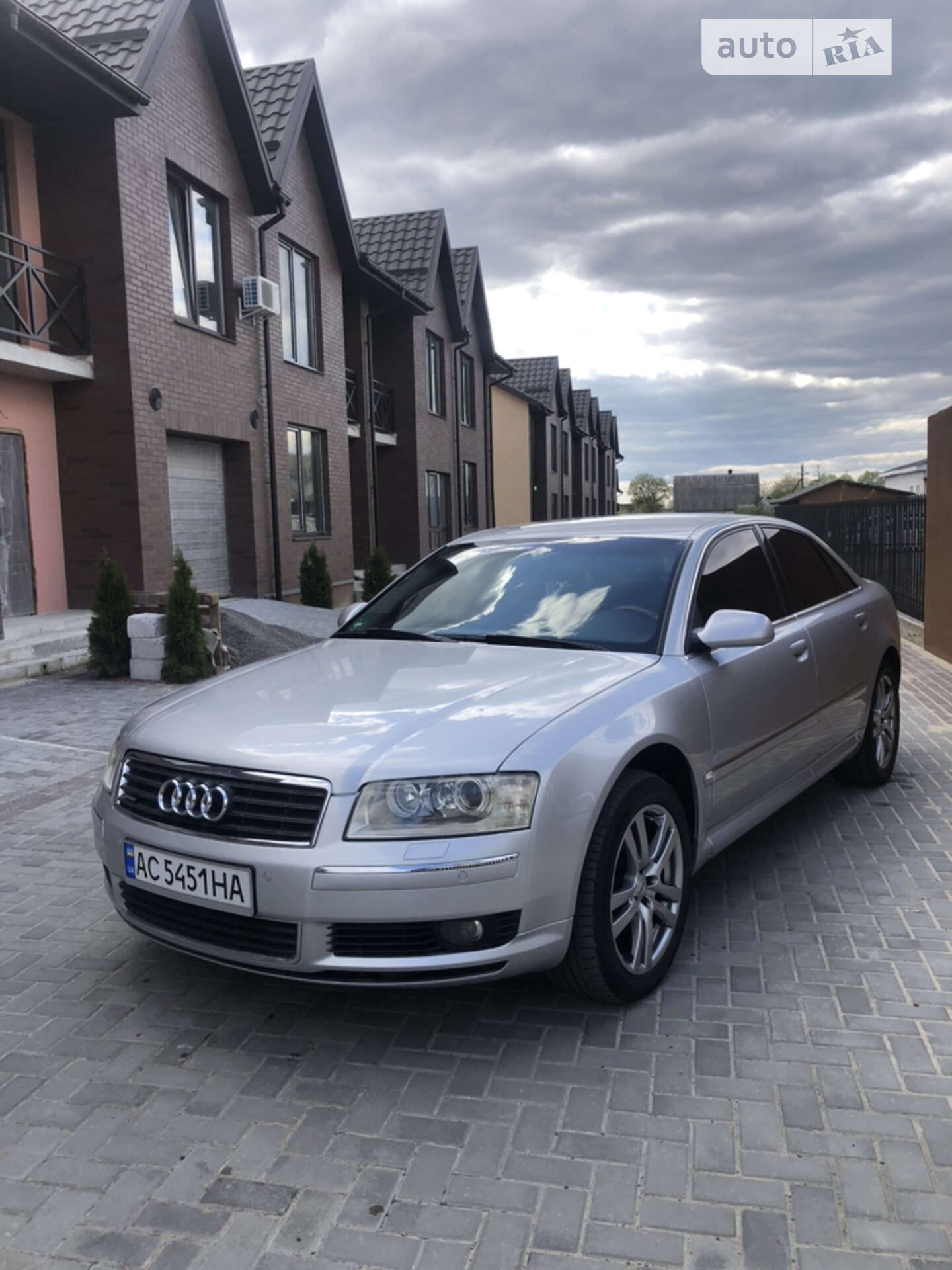 AUDI A8 2004