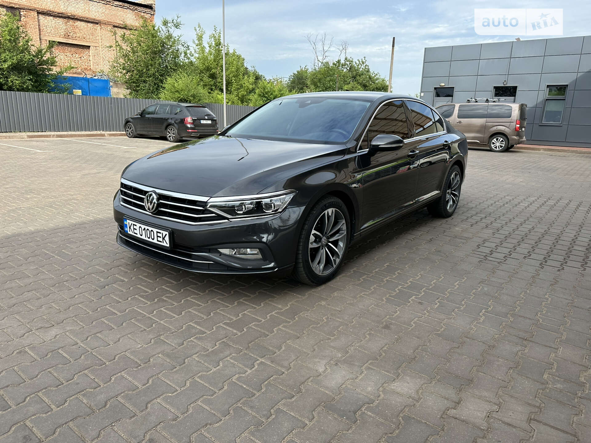 VOLKSWAGEN PASSAT 2019