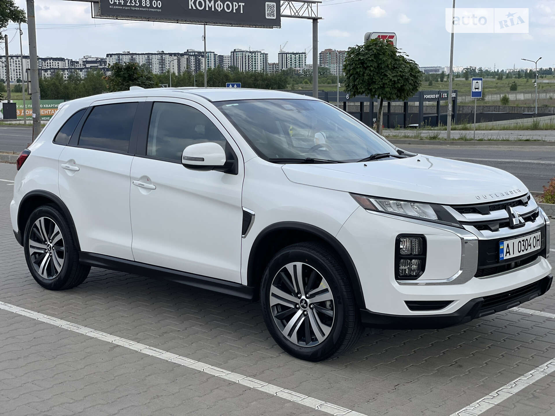 Головне фото звіту автомобіля MITSUBISHI OUTLANDER 2019