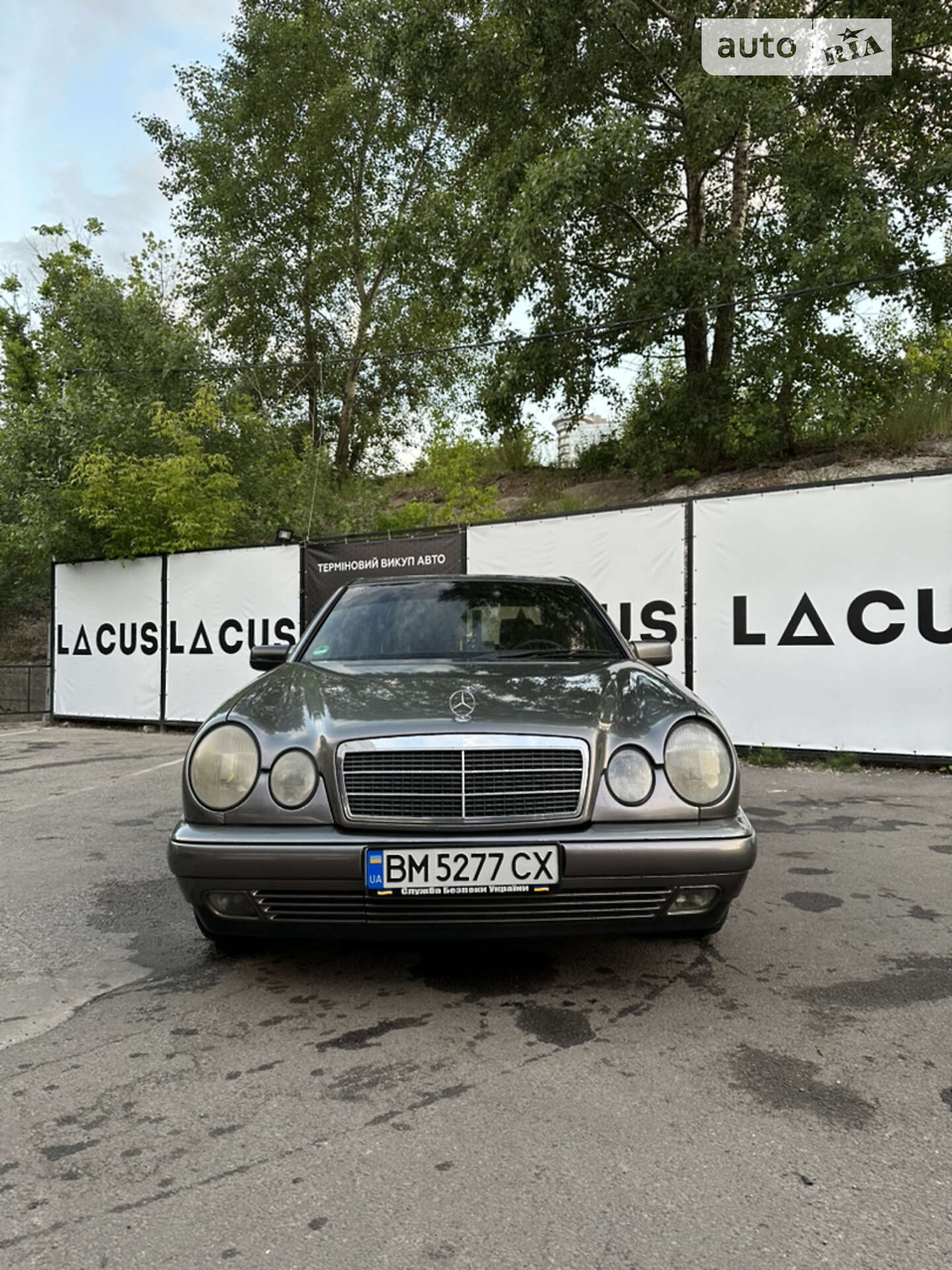 MERCEDES-BENZ E 230 1996